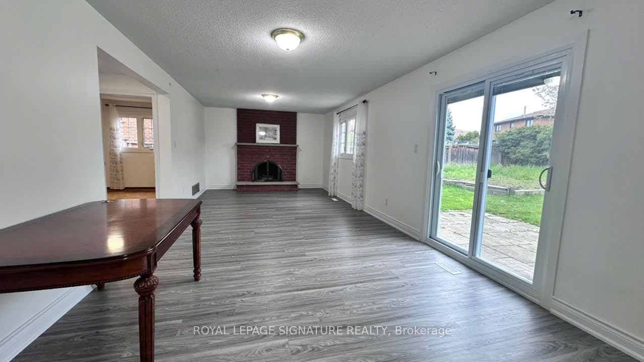 3137 Sunnyhill Drive Unit Walkout Basement 3, Mississauga, ON L4X 2K5 - Photo 1