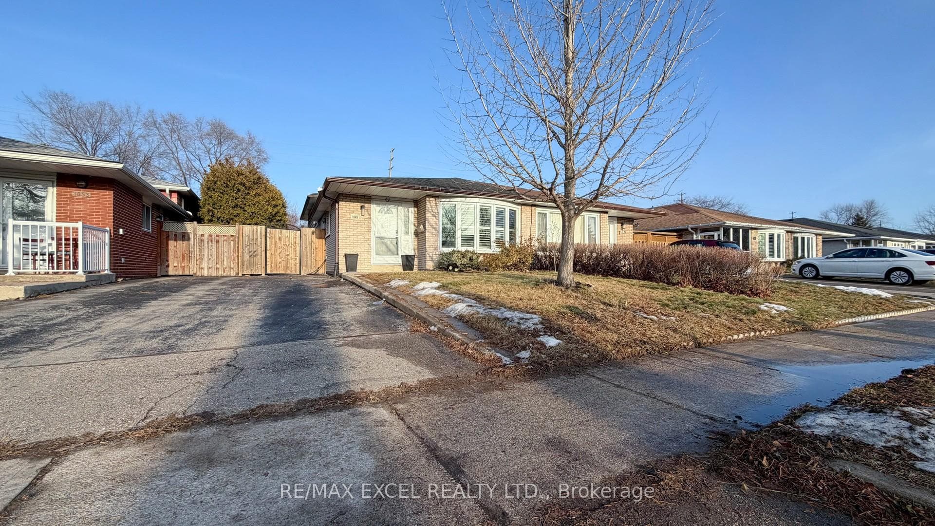 1849 Bonnymede Drive, Mississauga, ON L5J 1E2 - Photo 1
