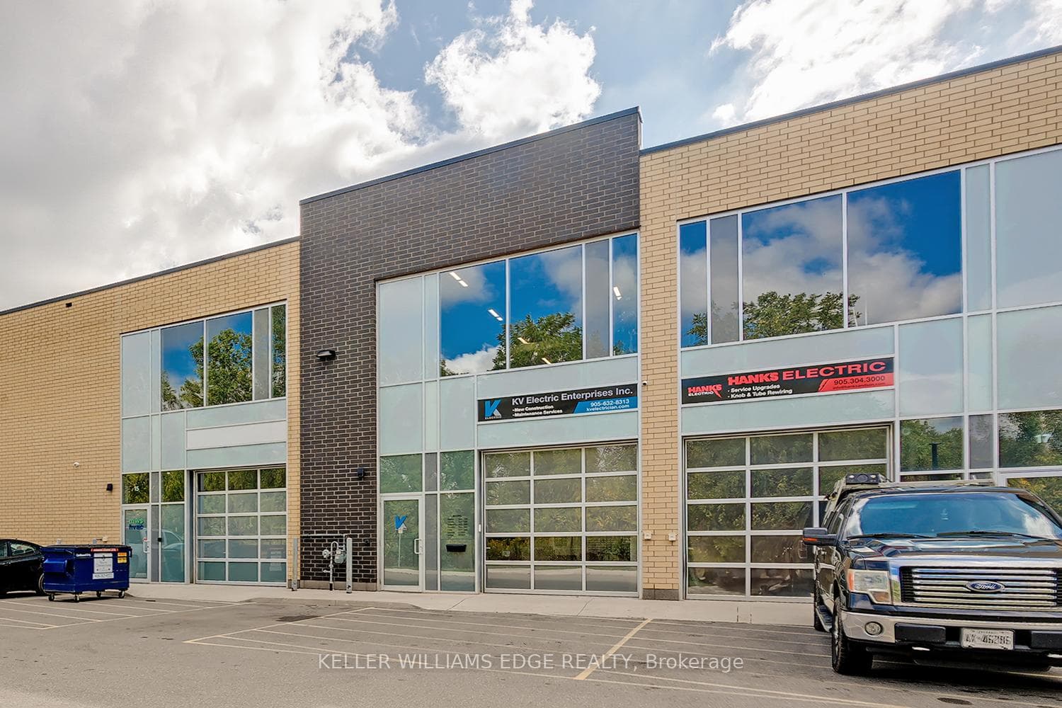 1158 King Road Unit 16, Burlington, ON L7T 0C5 - Photo 1