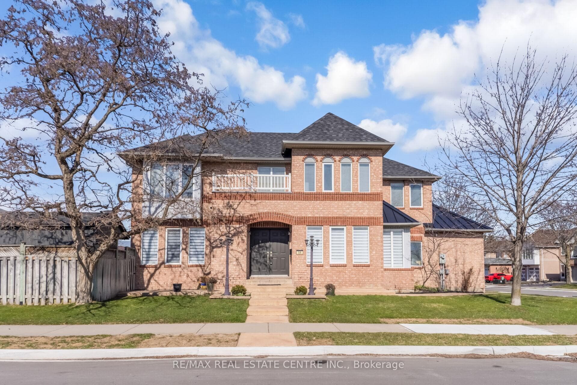 51 Pebblestone Circle, Brampton, ON L6X 4N2 - Photo 1