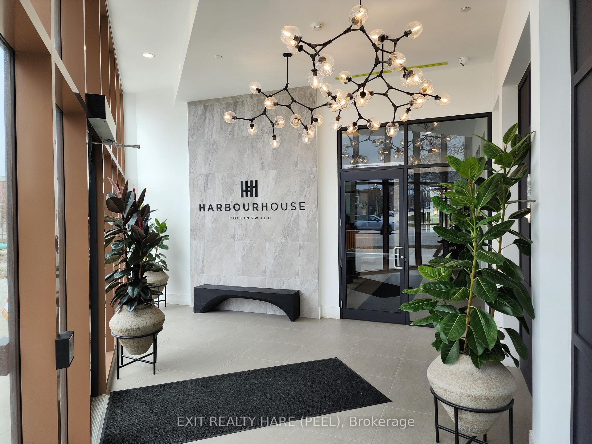 31 Huron Street Unit 617, Collingwood, ON L9Y 5T7 - Photo 1