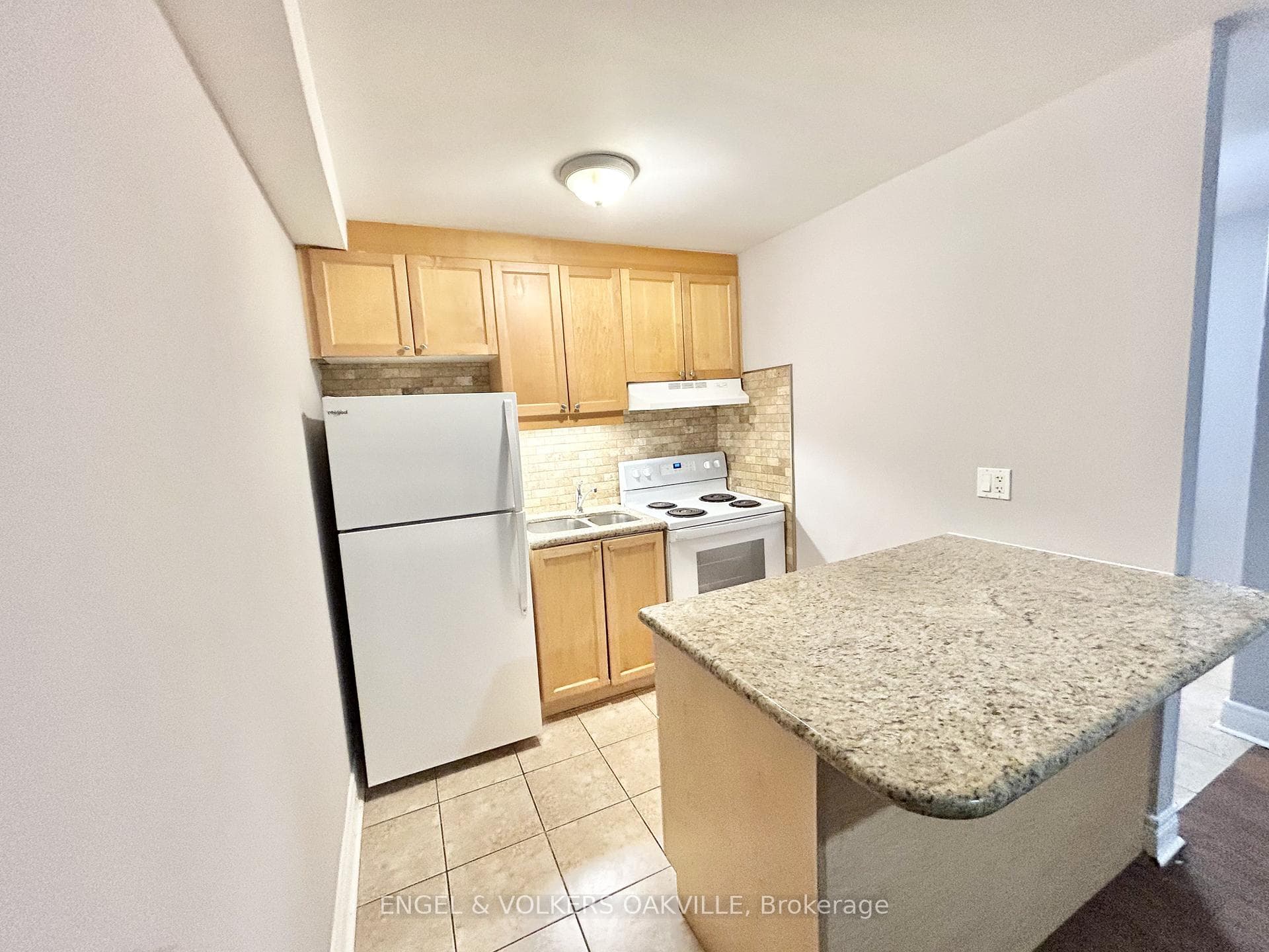 90 Twenty Fifth Street Unit 32, Liberty Village / Parkdale / South Parkdale, ON M8V 3P9 - Photo 1
