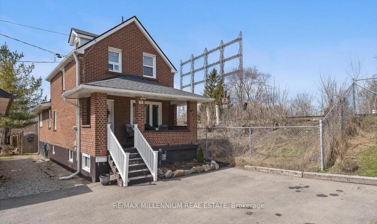 1106 Haig Boulevard, Mississauga, ON L5E 2M5 - Photo 1