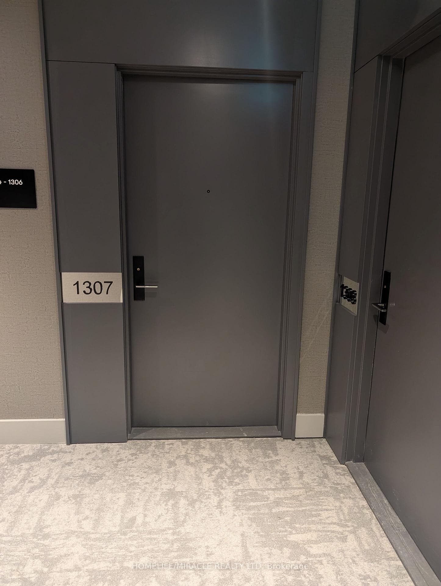 1182 KING Street Unit 1307, High Park / Junction / Roncesvalles, ON M6K 1E6 - Photo 1