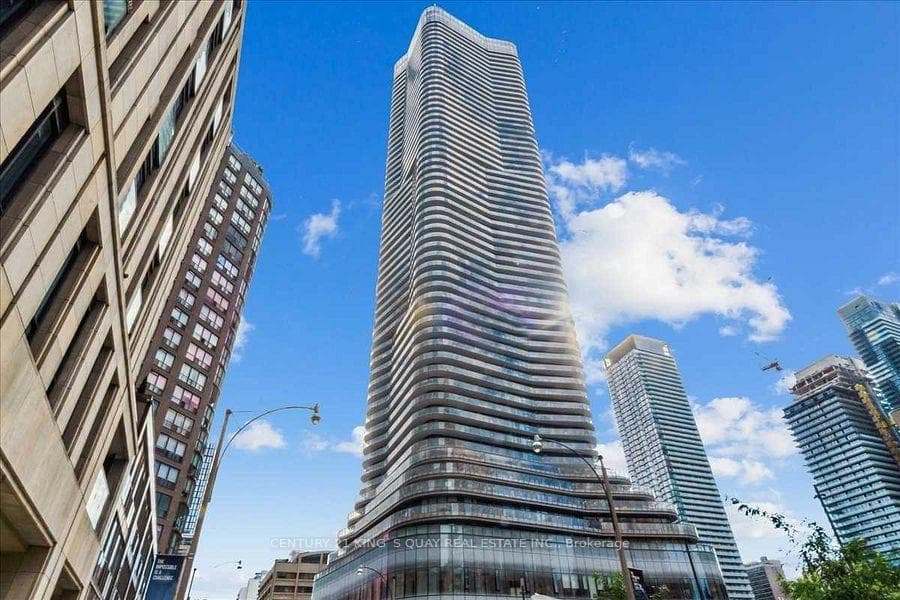 11 Wellesley Street Unit 5801, Downtown Toronto / Waterfront, ON M4Y 0G4 - Photo 1