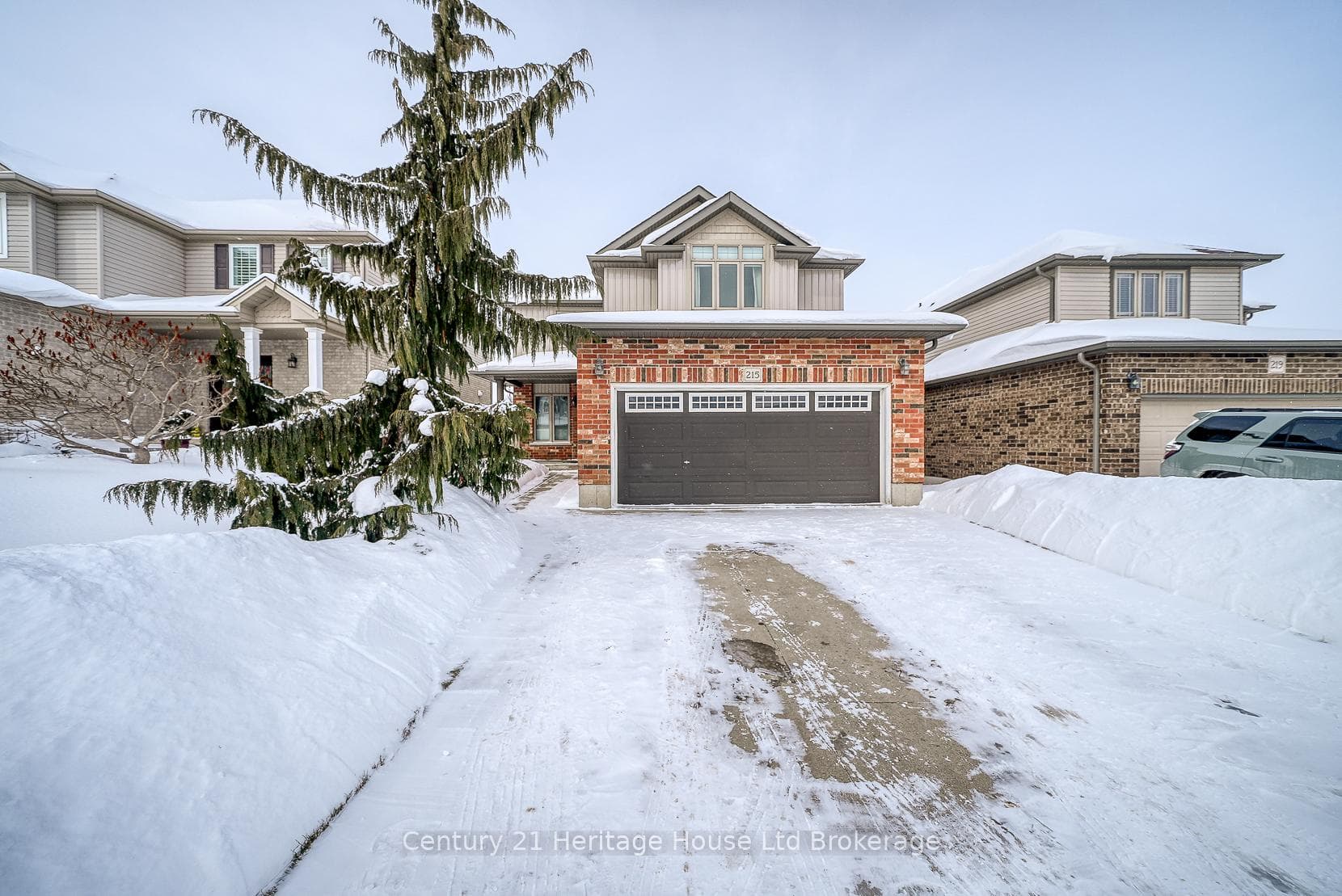 215 Munnoch Boulevard, Woodstock, ON N4T 1V7 - Photo 1