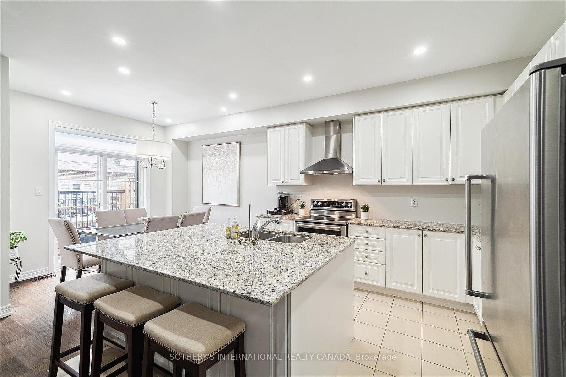 12 Deep River Lane, Richmond Hill, ON L4C 5S4 - Photo 1