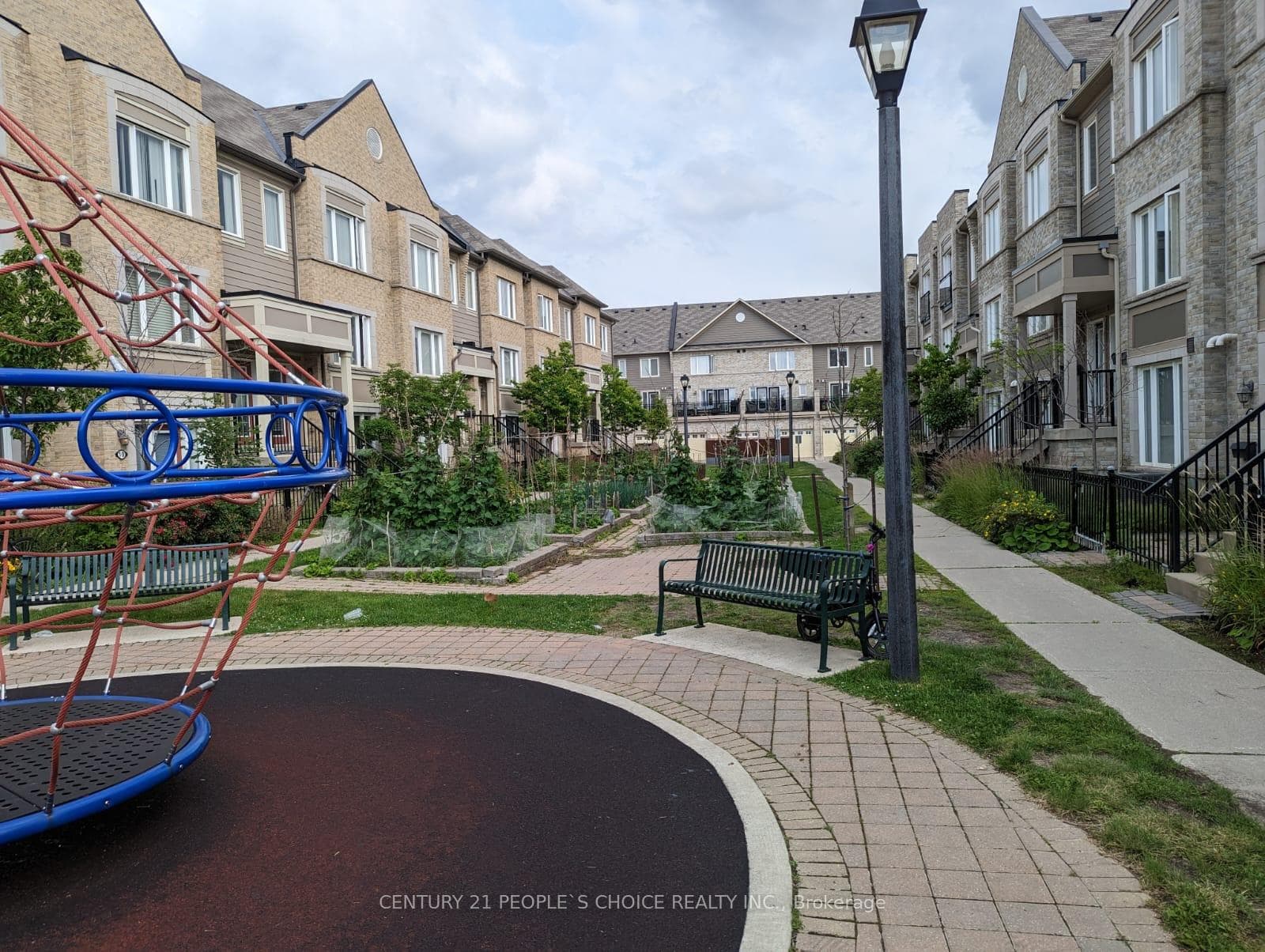 2891 Rio Court Unit 33, Mississauga, ON L5M 0S4 - Photo 1