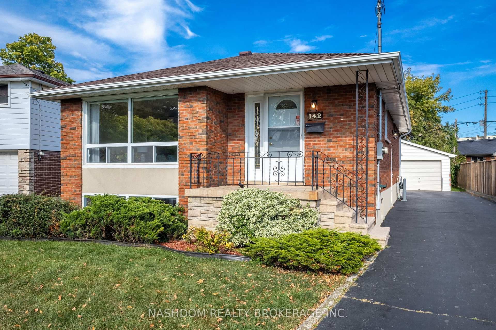 142 Fernwood Crescent, Hamilton, ON L8T 3L4 - Photo 1