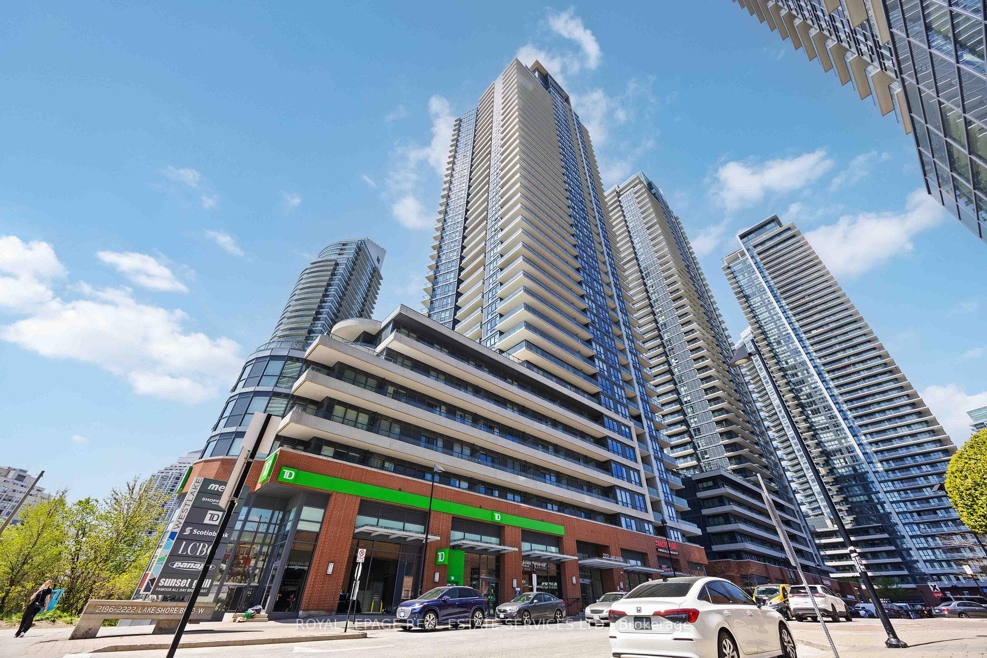 2212 Lake Shore Boulevard Unit 3807, Liberty Village / Parkdale / South Parkdale, ON M8V 0C2 - Photo 1