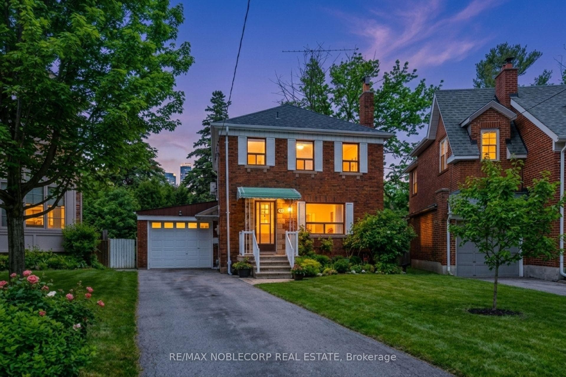51 Glenavy Avenue, Bridle Path / York Mills / Hoggs Hollow, ON M4P 2T9 - Photo 1