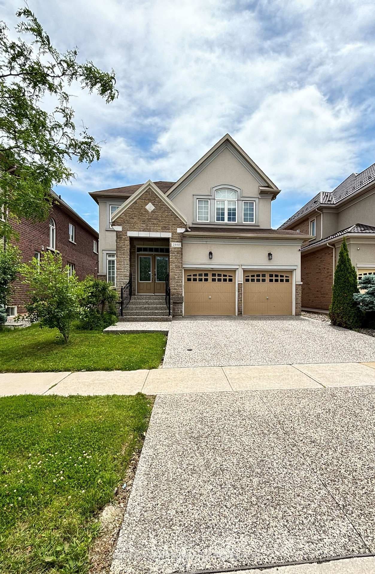2448 North Ridge Trail, Oakville