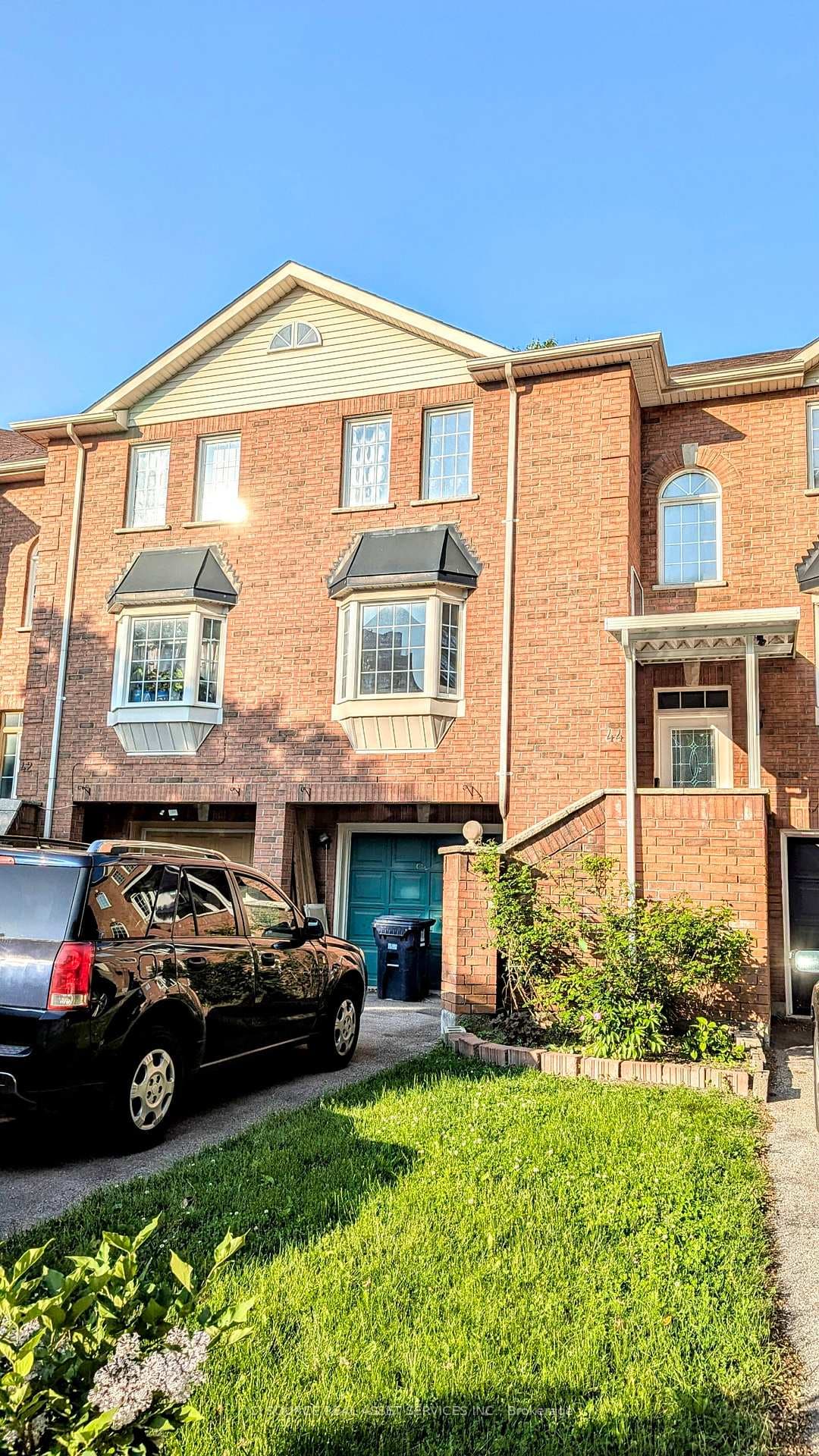 44 Eli Shackleton Court, Rouge / Port Union / Malvern, ON M1E 5K3 - Photo 1