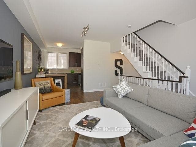 553 Shuter Street, Toronto C08