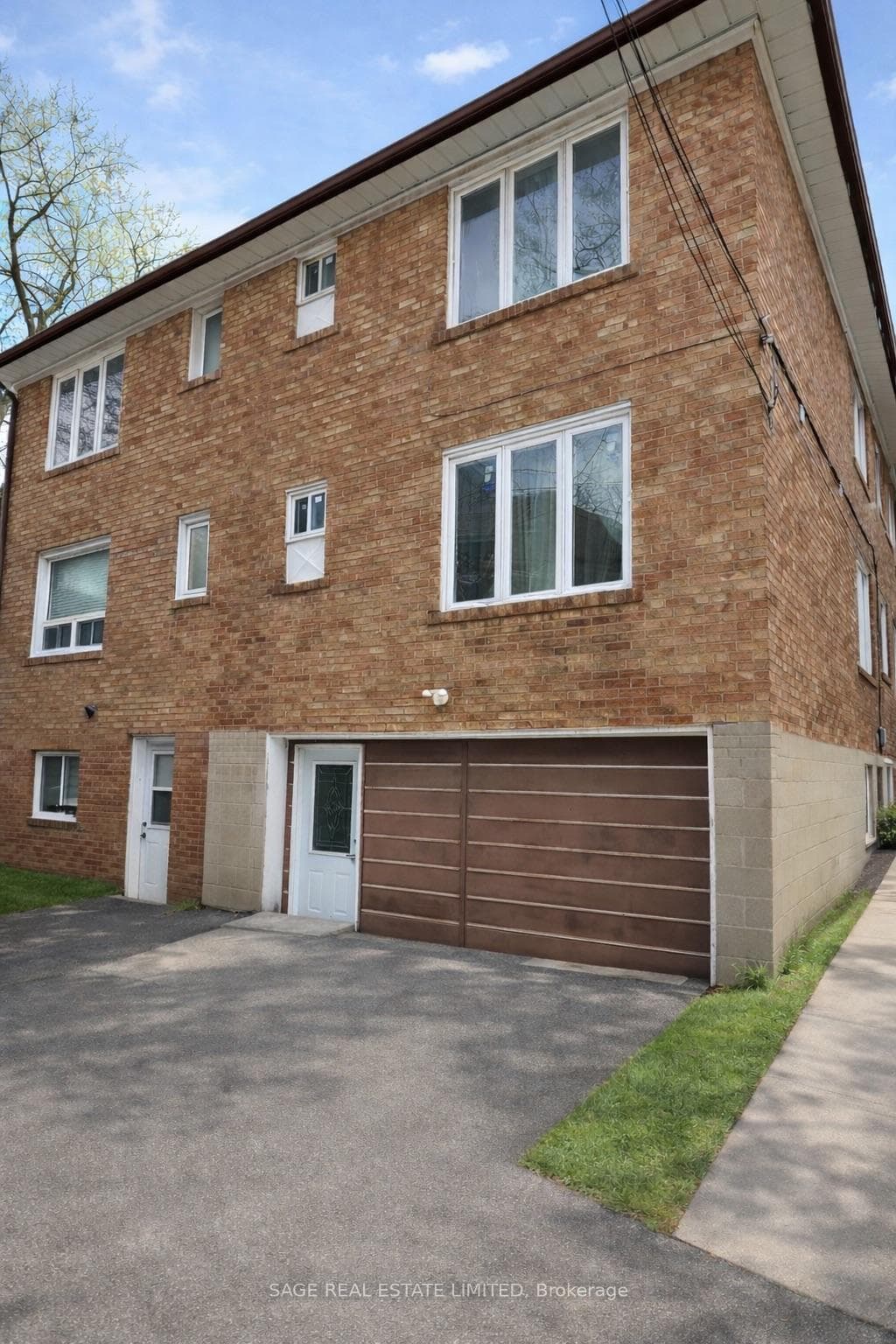 230 Lawrence Avenue Unit Lower Level, Lawrence Park / Bedford Park, ON M4R 2J3 - Photo 1