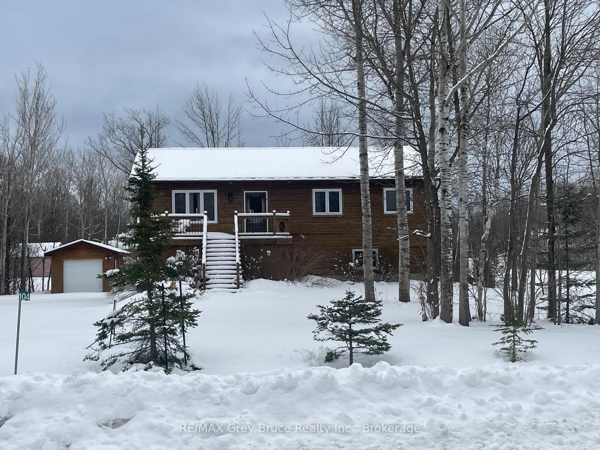 104 Maple Drive, Northern Bruce Peninsula, ON N0H 1Z0 - Photo 1