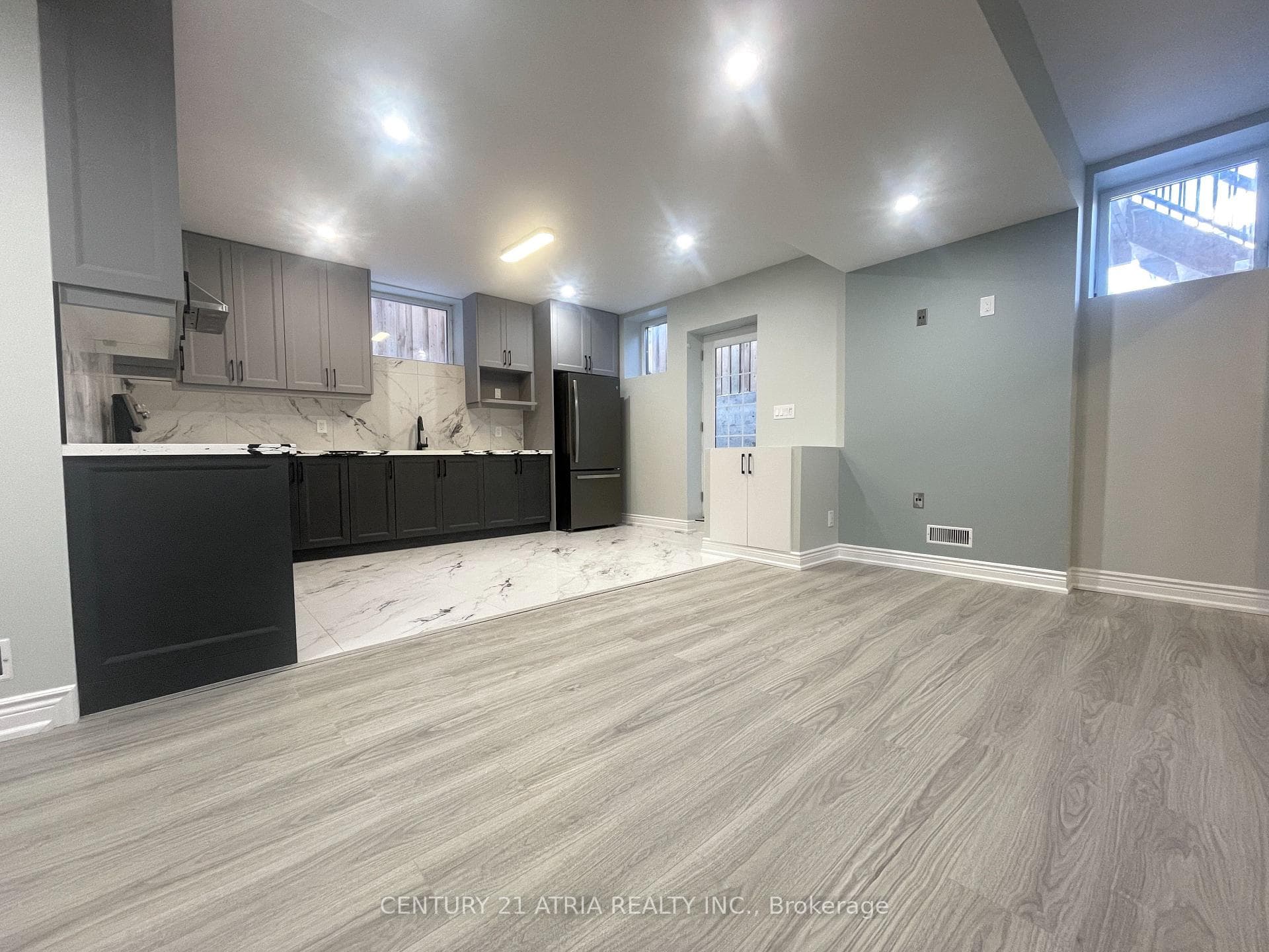 30 Milliken Drive Unit Bsmt, Aurora, ON L4G 0Y8 - Photo 1