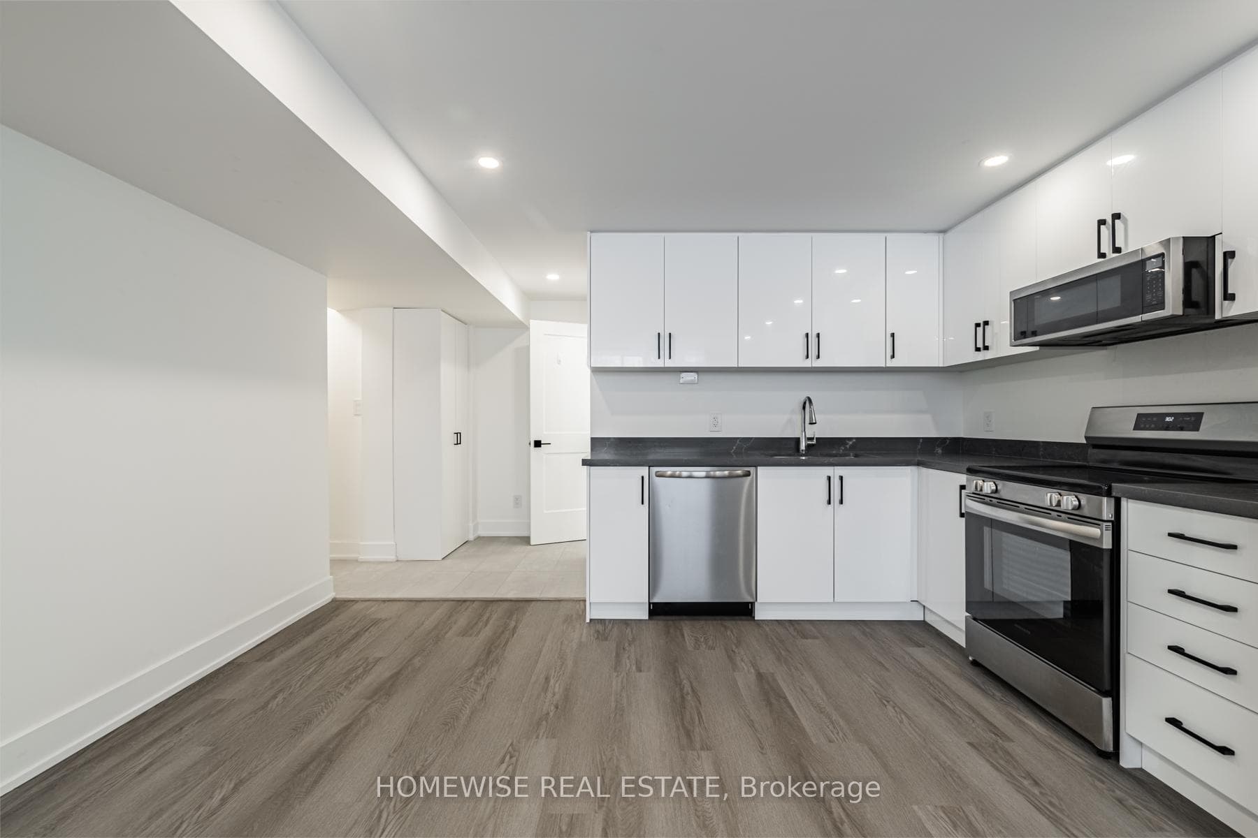 26 Sage Avenue Unit 2, York / Weston, ON M6B 3W5 - Photo 1
