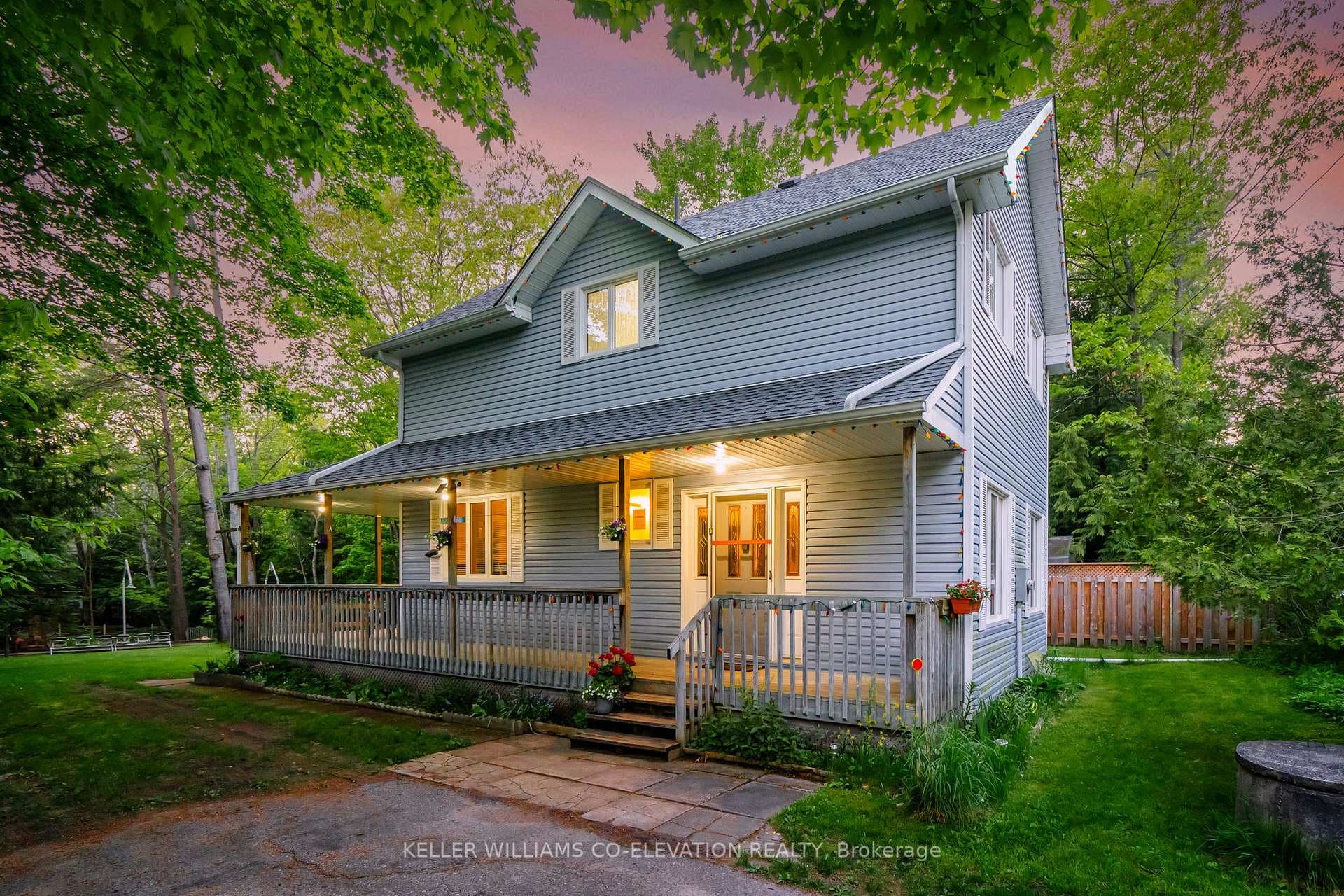 594 Tiny Beaches Road, Tiny