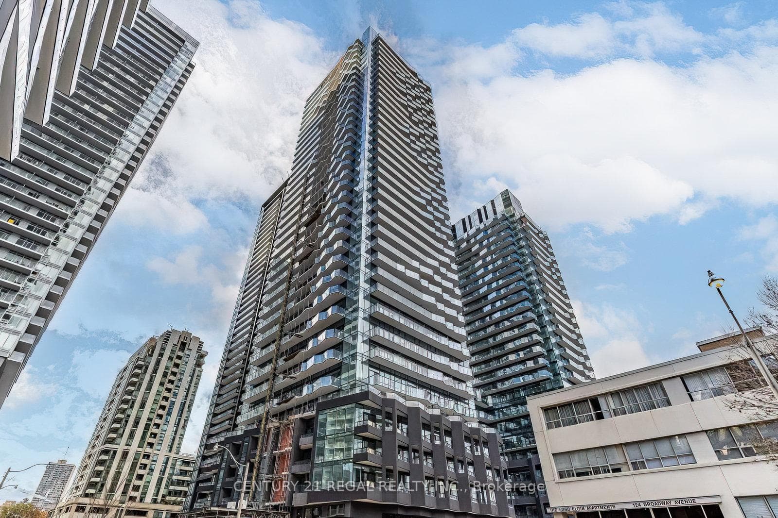 110 Broadway Avenue Unit 1303, Leaside / Davisville, ON M4P 1V7 - Photo 1