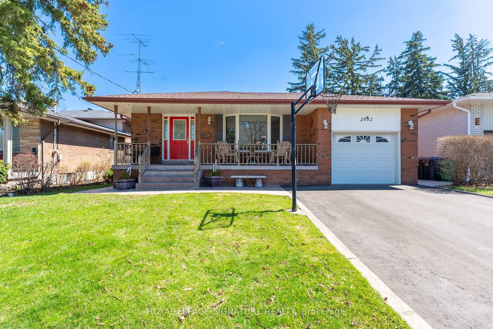 2002 Ingledale Road, Mississauga, ON L5J 2H2 - Photo 1
