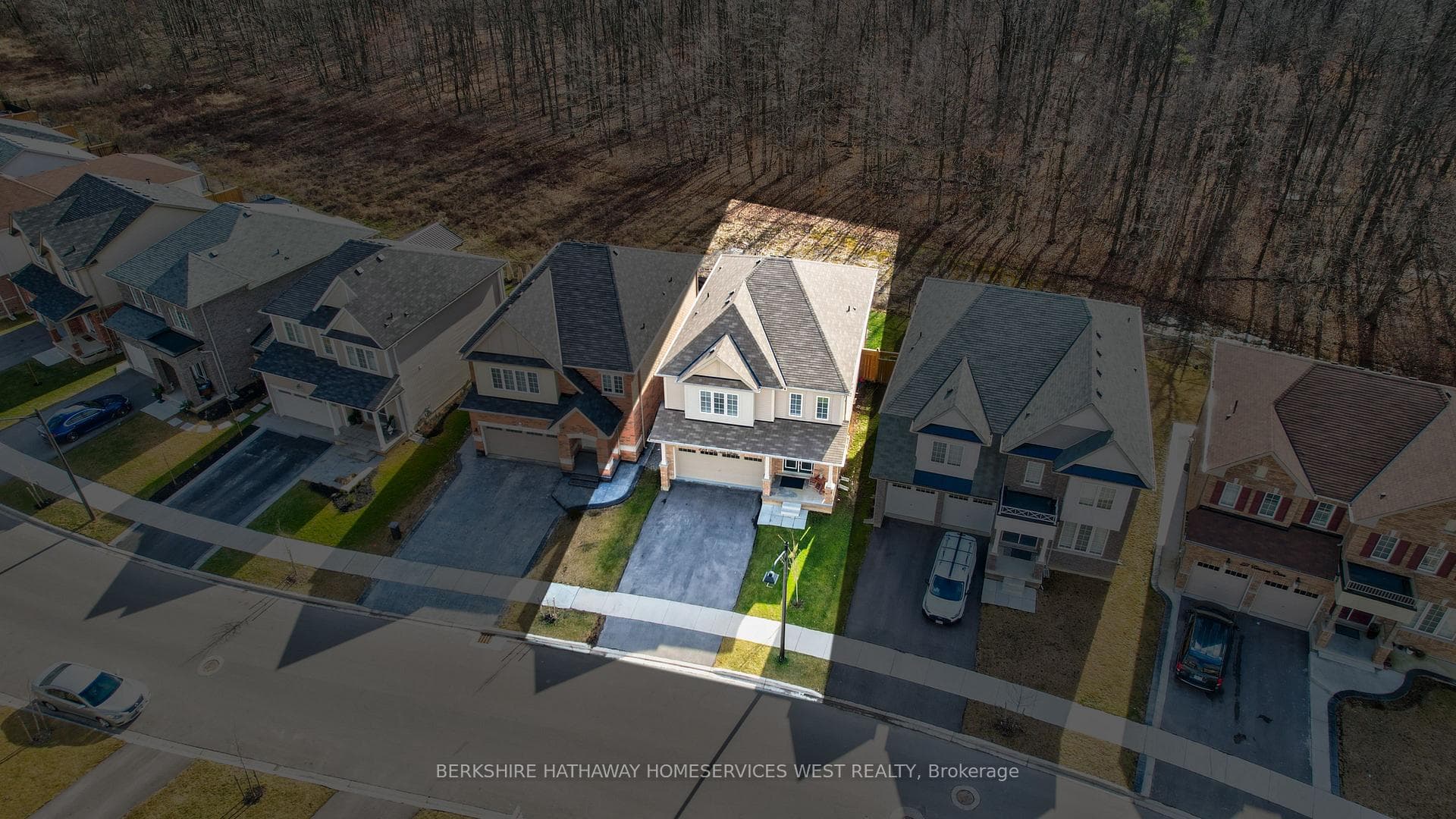 213 Kinsman Drive, Hamilton, ON L0R 1C0 - Photo 1