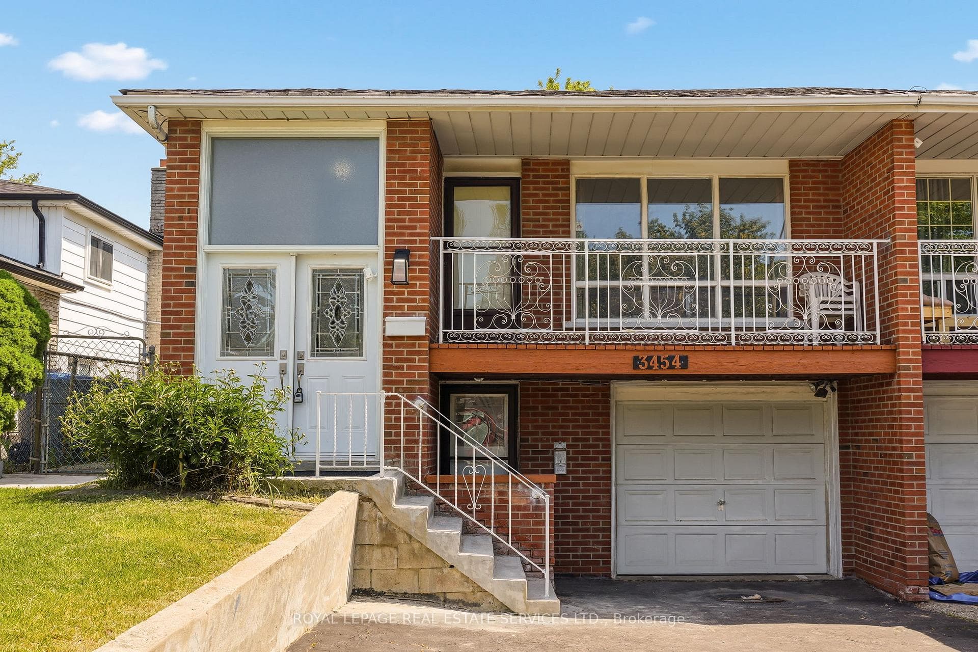 3454 Oakglade Crescent, Mississauga, ON L5C 1X5 - Photo 1
