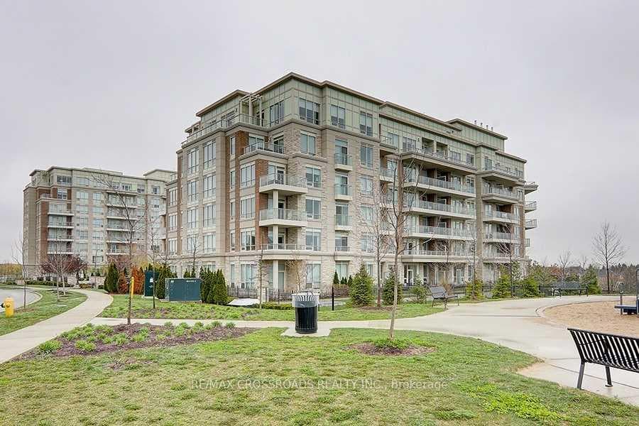9 Stollery Pond Crescent Unit 702, Markham, ON L6C 0Y1 - Photo 1