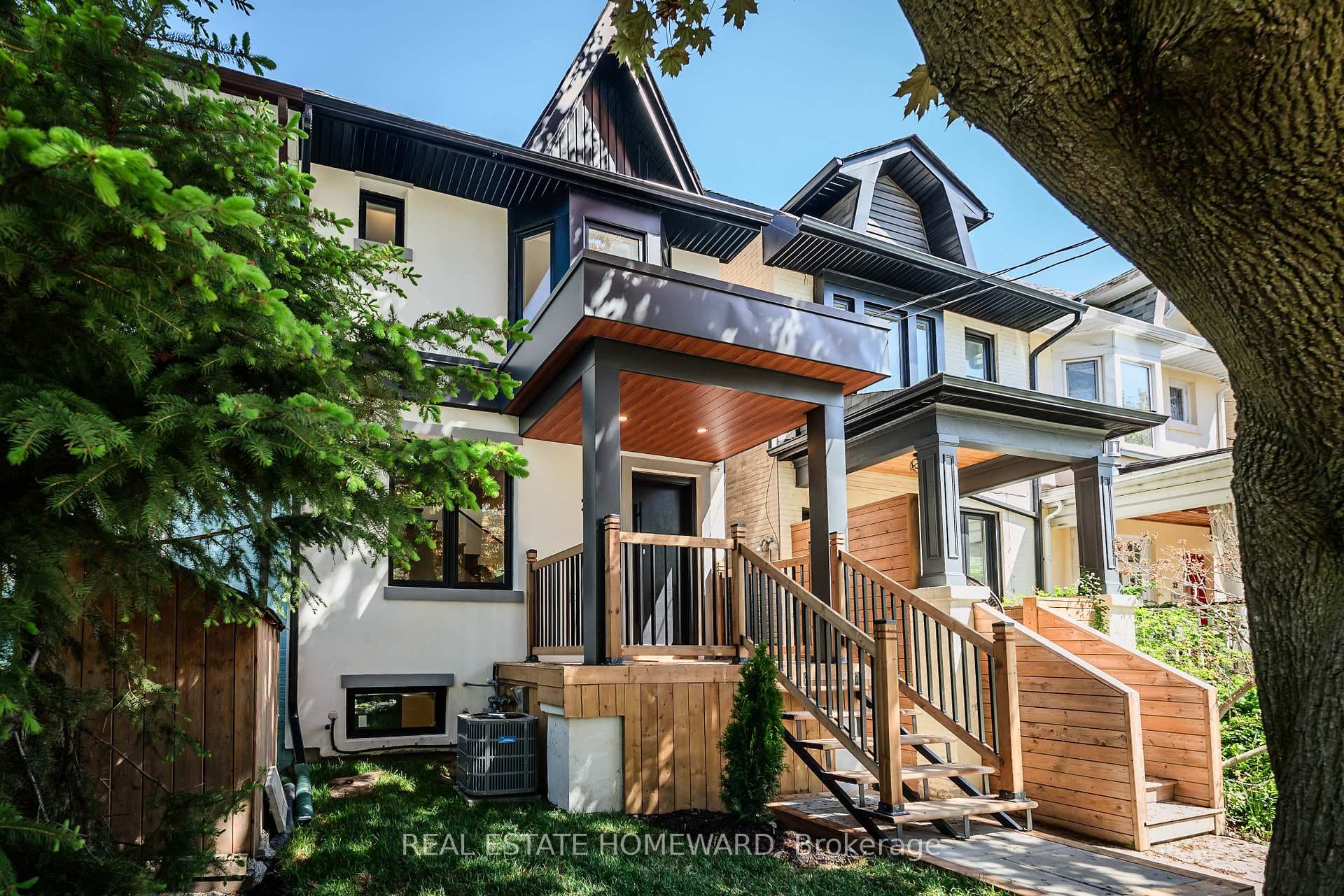 28 Richard Avenue, Riverdale / Leslieville, ON M4L 1W9 - Photo 1