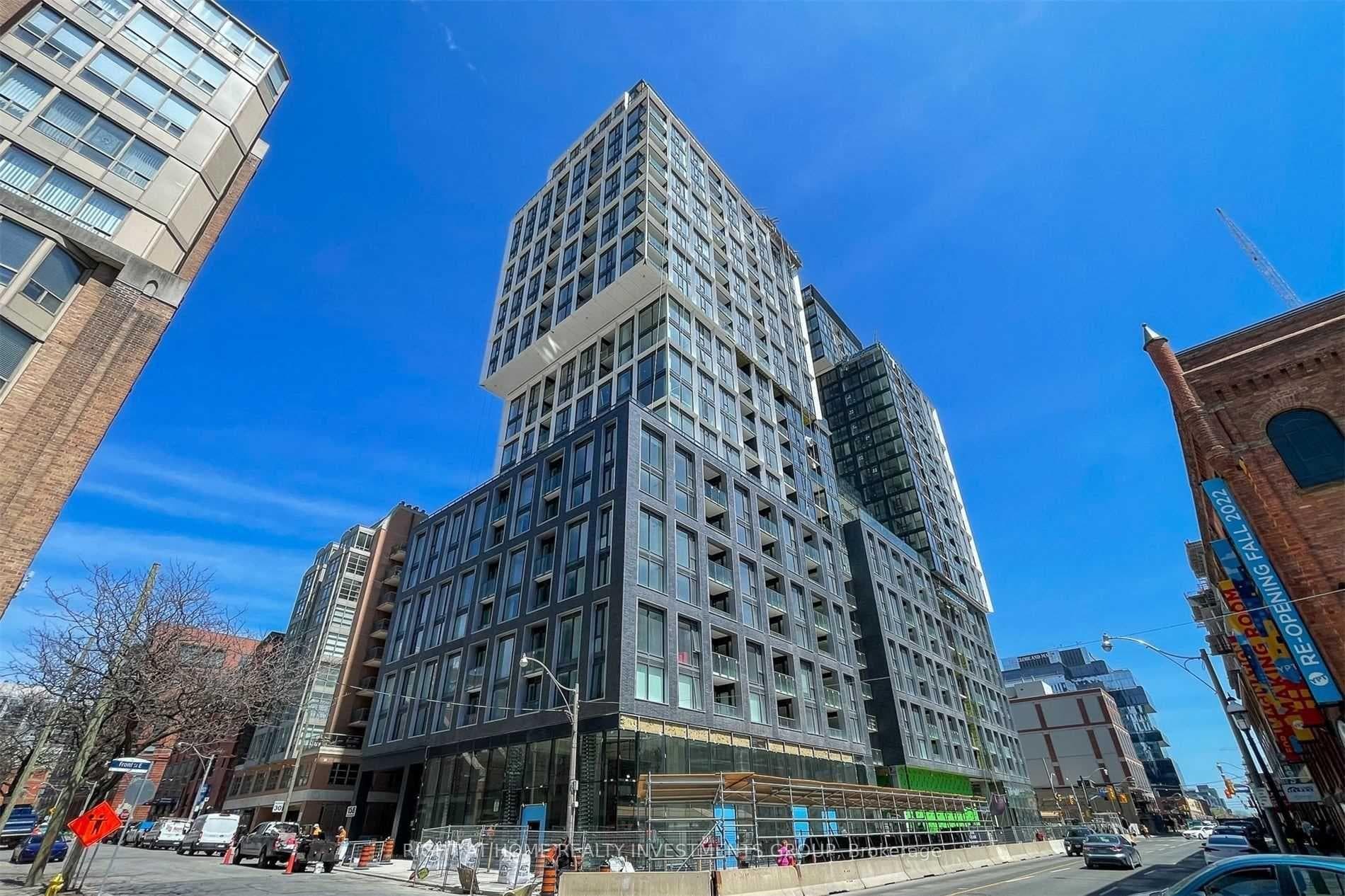 158 Front Street Unit 1711, Regent Park / Cabbagetown / St. James Town, ON M5A 0K9 - Photo 1