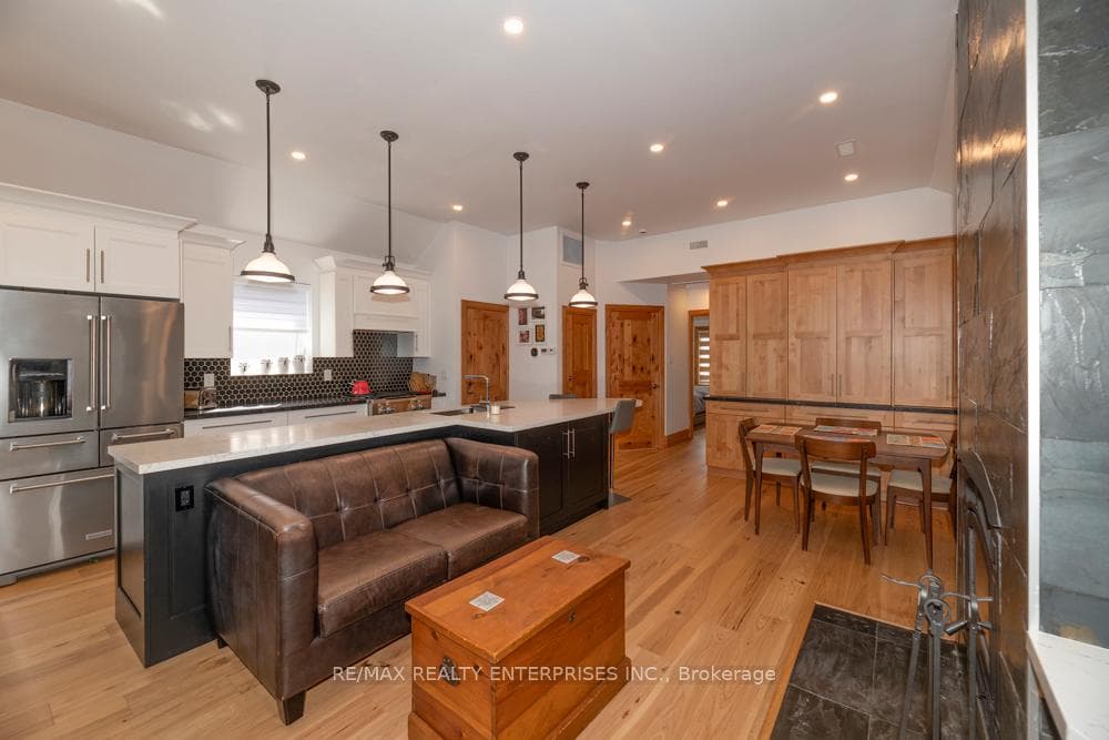 837 Kingston Road Unit Upper, The Beaches / Upper Beaches, ON M4E 1R9 - Photo 1