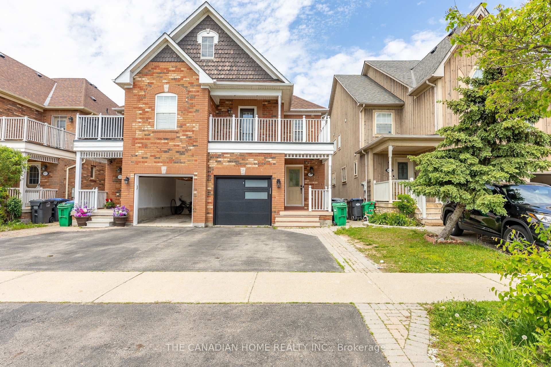 1151 Hickory Hollow Glen, Mississauga, ON L5W 1J4 - Photo 1