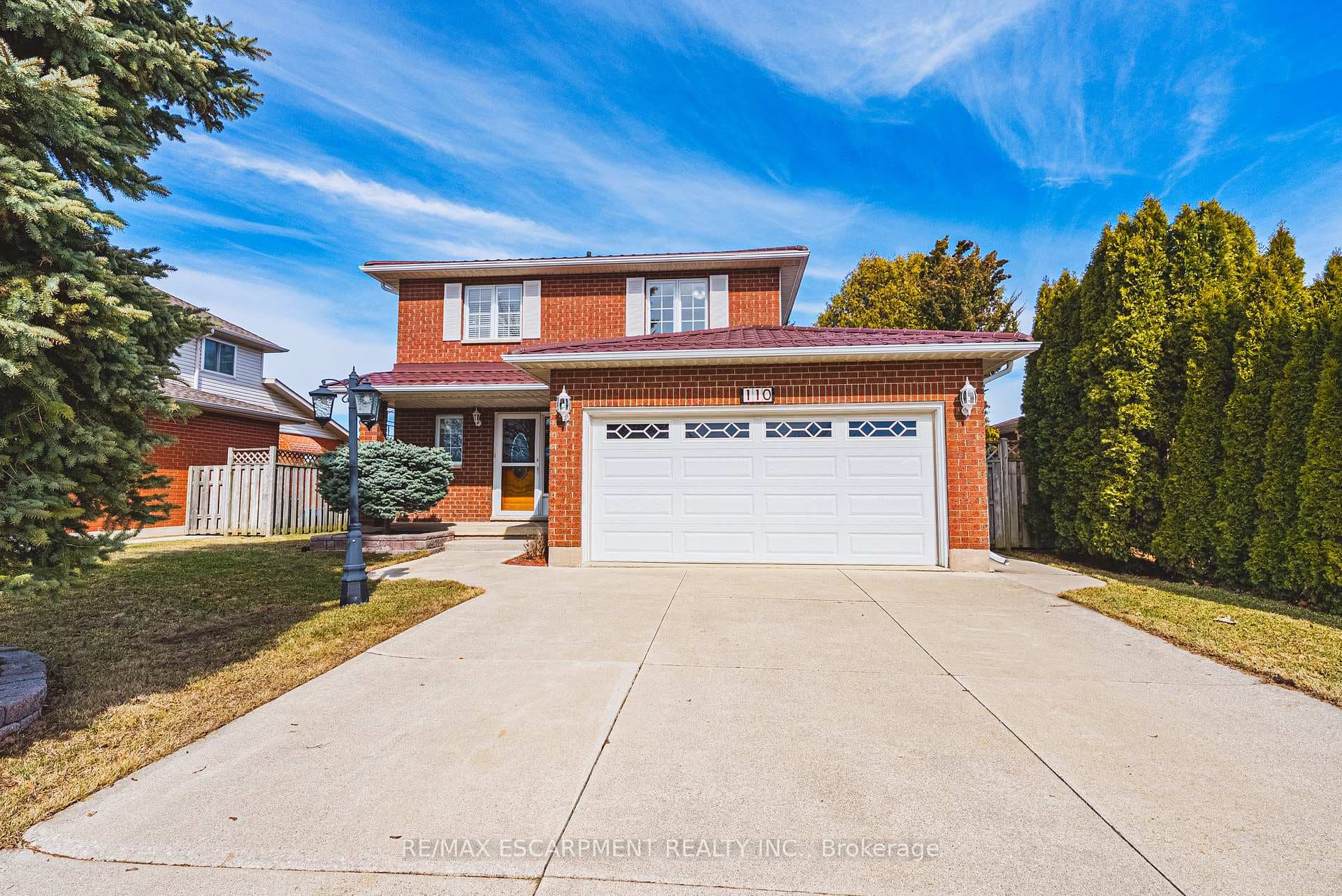 110 Highbury Drive, Hamilton, ON L8J 3P4 - Photo 1