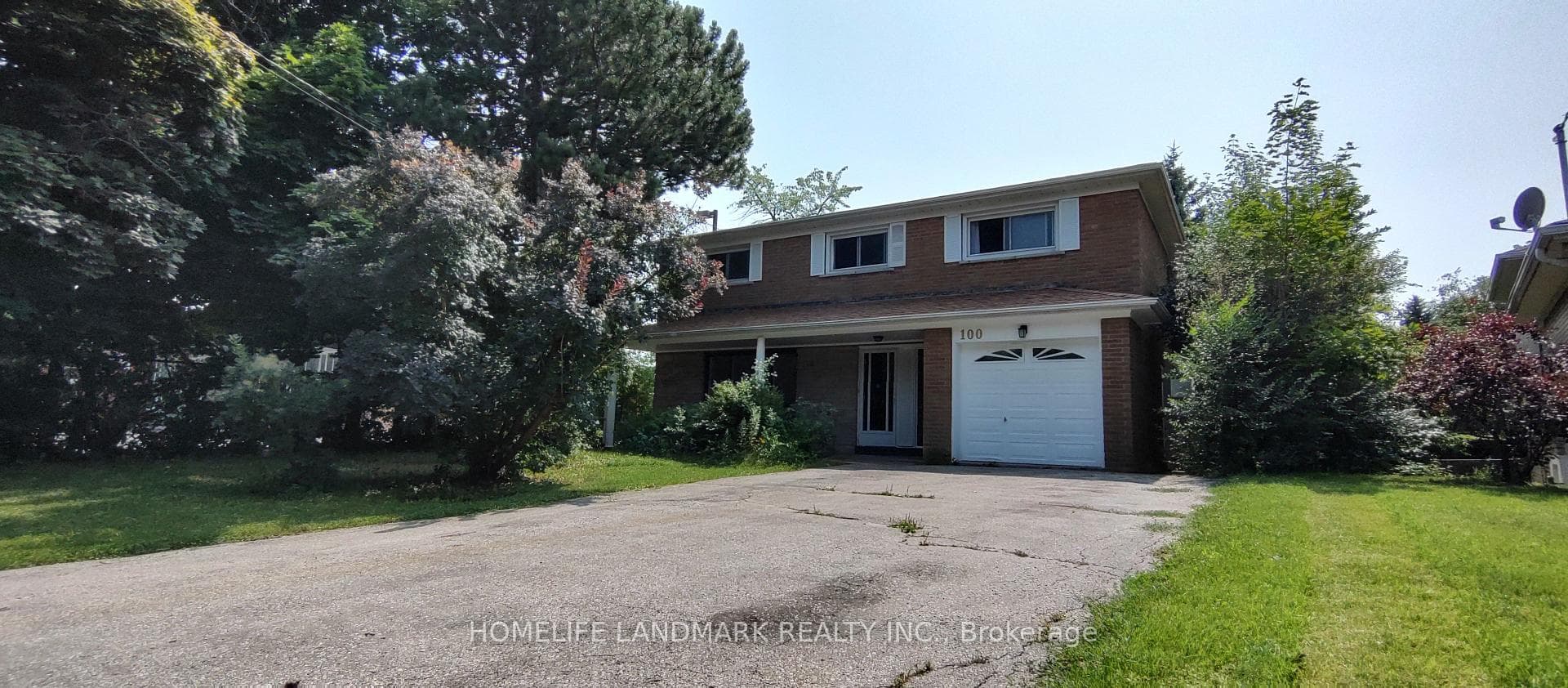 100 Kingslake Road, Hillcrest Village / Bayview Village, ON M2J 3E8 - Photo 1