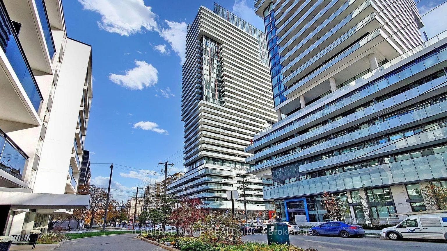 185 Roehampton Avenue Unit 1703, Leaside / Davisville, ON M4P 1R4 - Photo 1