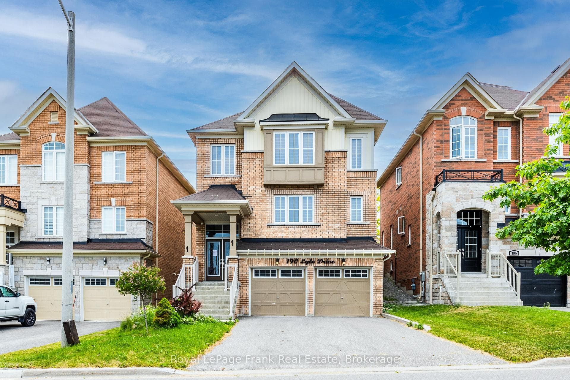 190 Lyle Drive, Clarington, ON L1C 0V8 - Photo 1