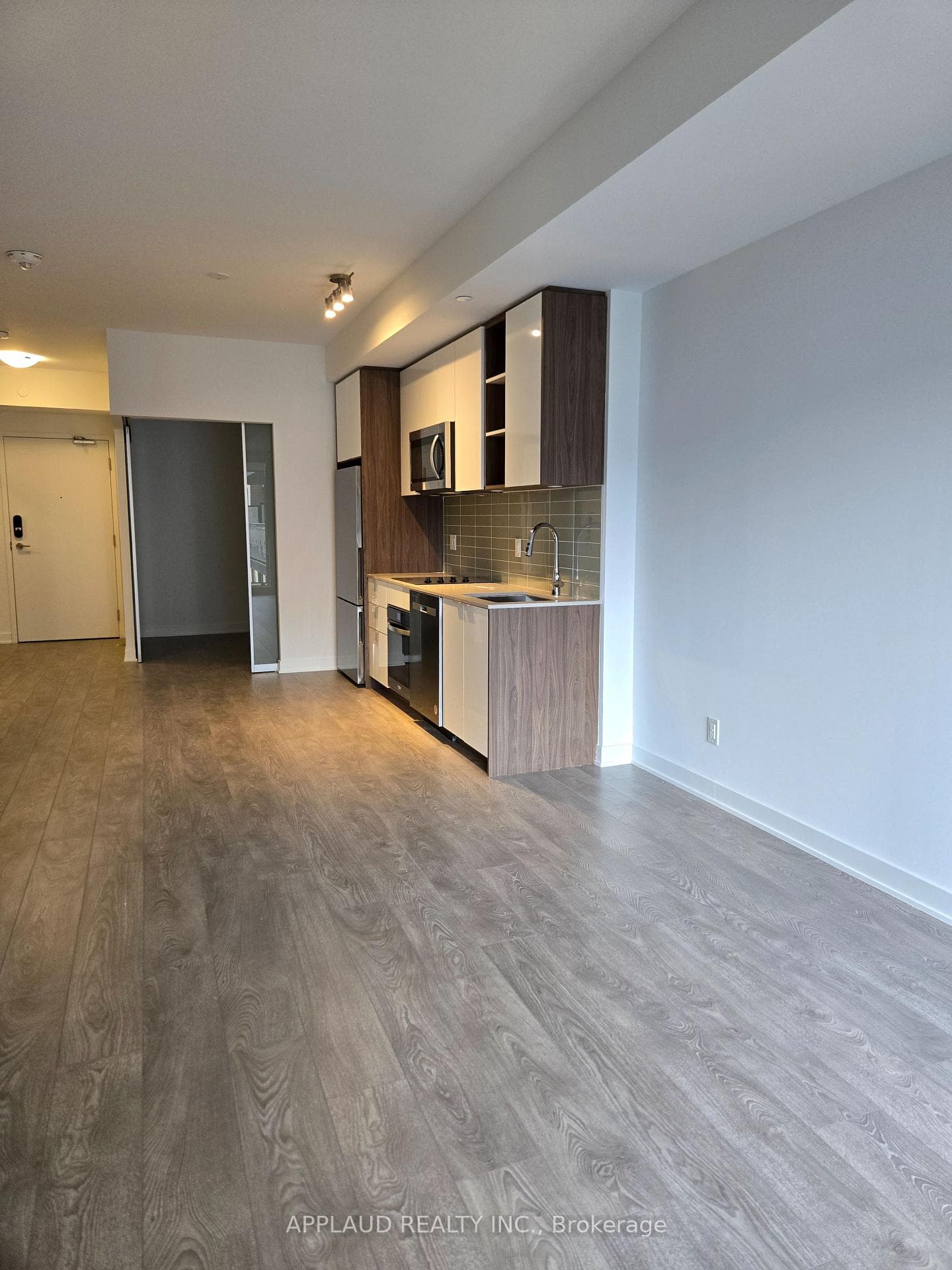 543 Richmond Street Unit 624, Downtown Toronto / Waterfront, ON M5V 1Y6 - Photo 1
