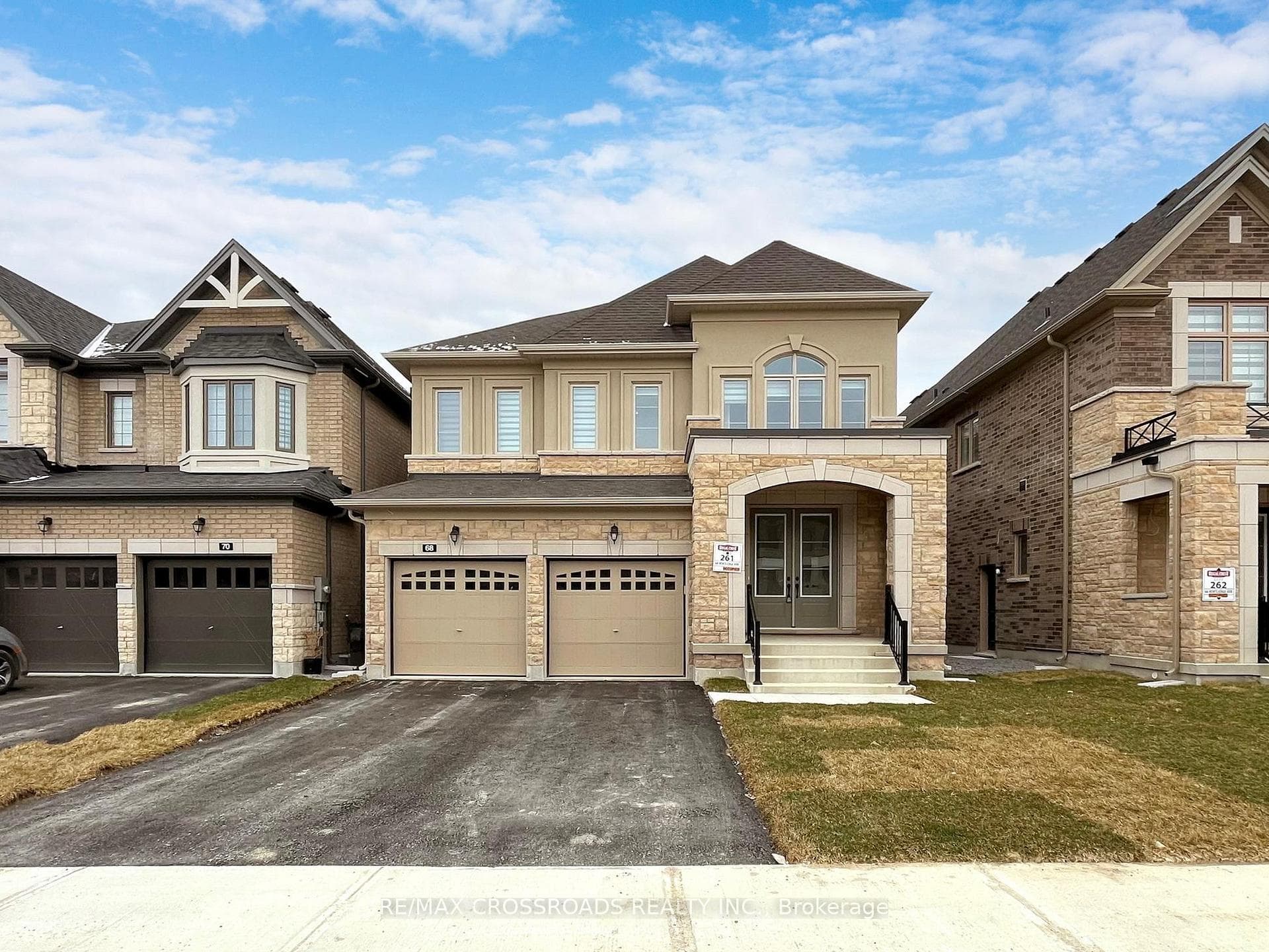 68 Kentledge Avenue, East Gwillimbury, ON L9N 0V9 - Photo 1