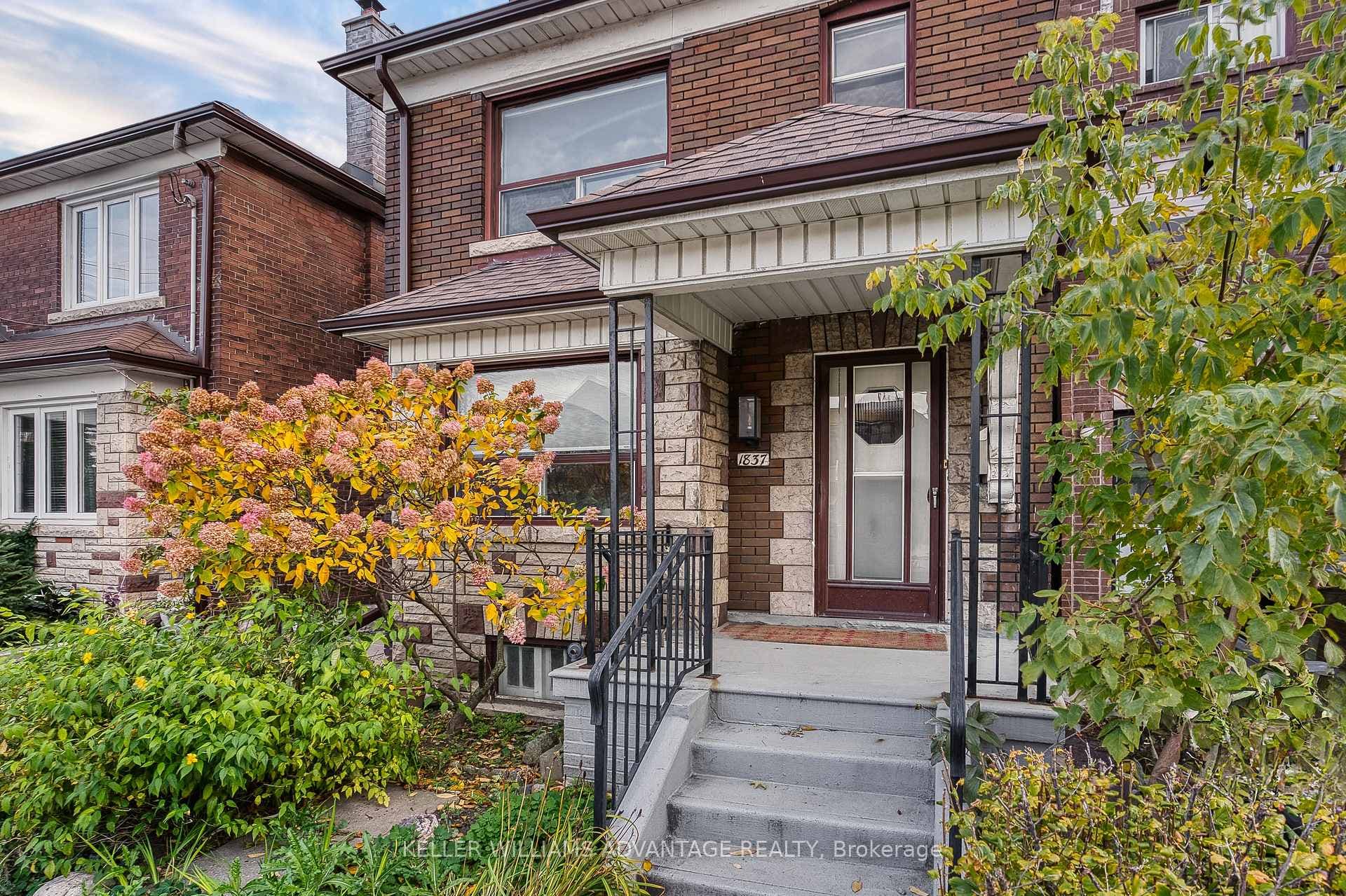 1837 Davenport Road, Keelesdale / Eglinton West, ON M6N 1B8 - Photo 1