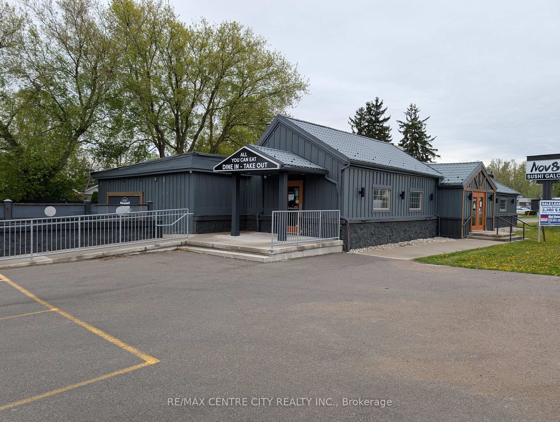 2300 Wharncliffe Road, London South, ON N6P 1L1 - Photo 1