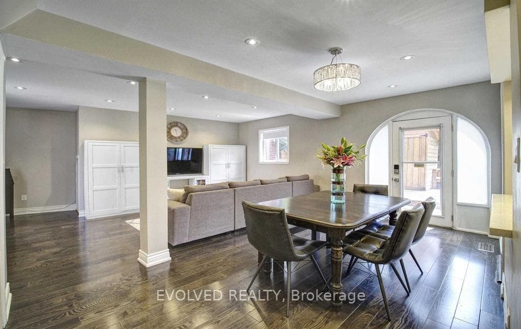 15 Esterbrooke Avenue Unit 132, Hillcrest Village / Bayview Village, ON M2J 2C5 - Photo 1