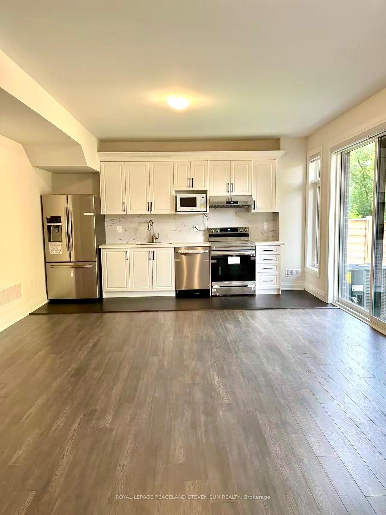 23 Wild Rose Garden N/A, York / Weston, ON M6L 0A5 - Photo 1