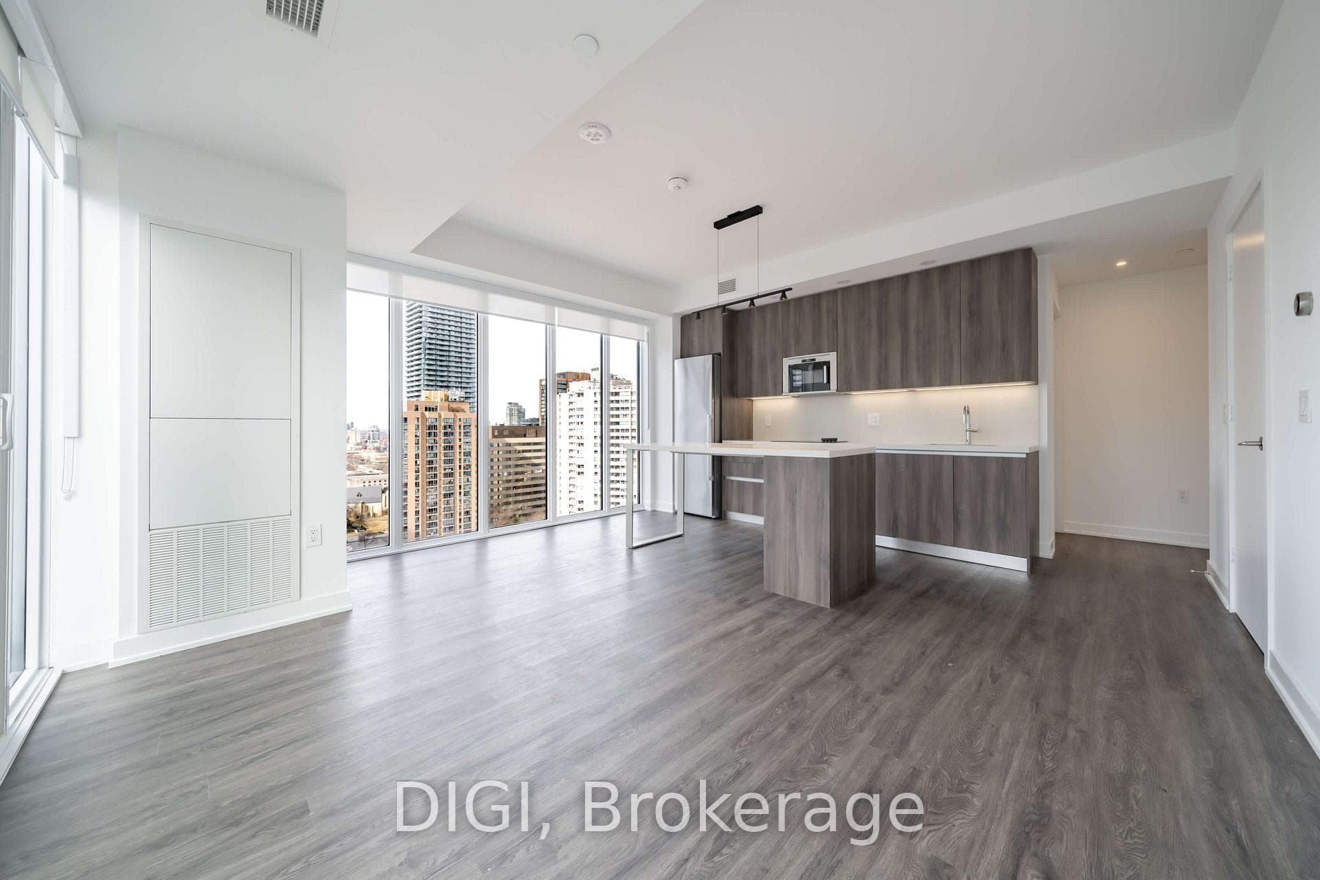 8 Gloucester Street Unit 1802, Regent Park / Cabbagetown / St. James Town, ON M4Y 0H8 - Photo 1