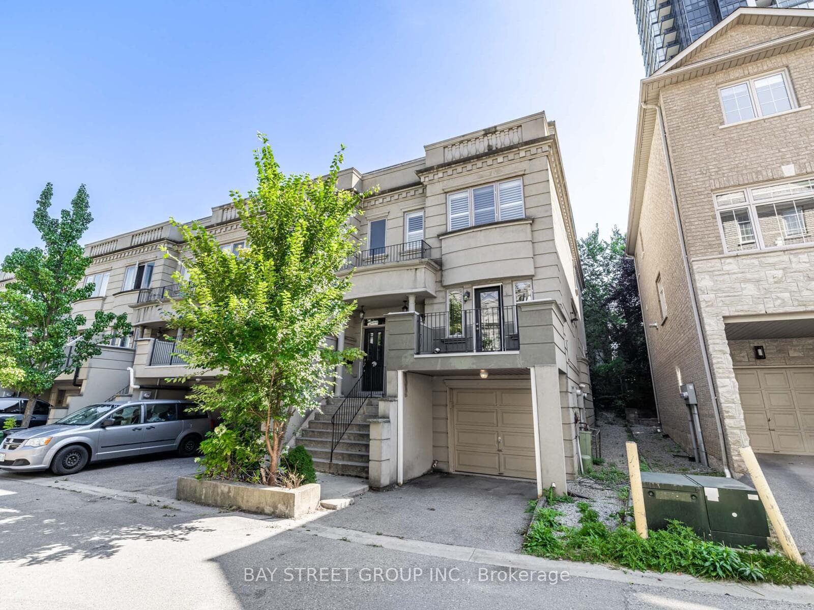 35 William Poole Way, Willowdale / Newtonbrook, ON M2N 7A6 - Photo 1