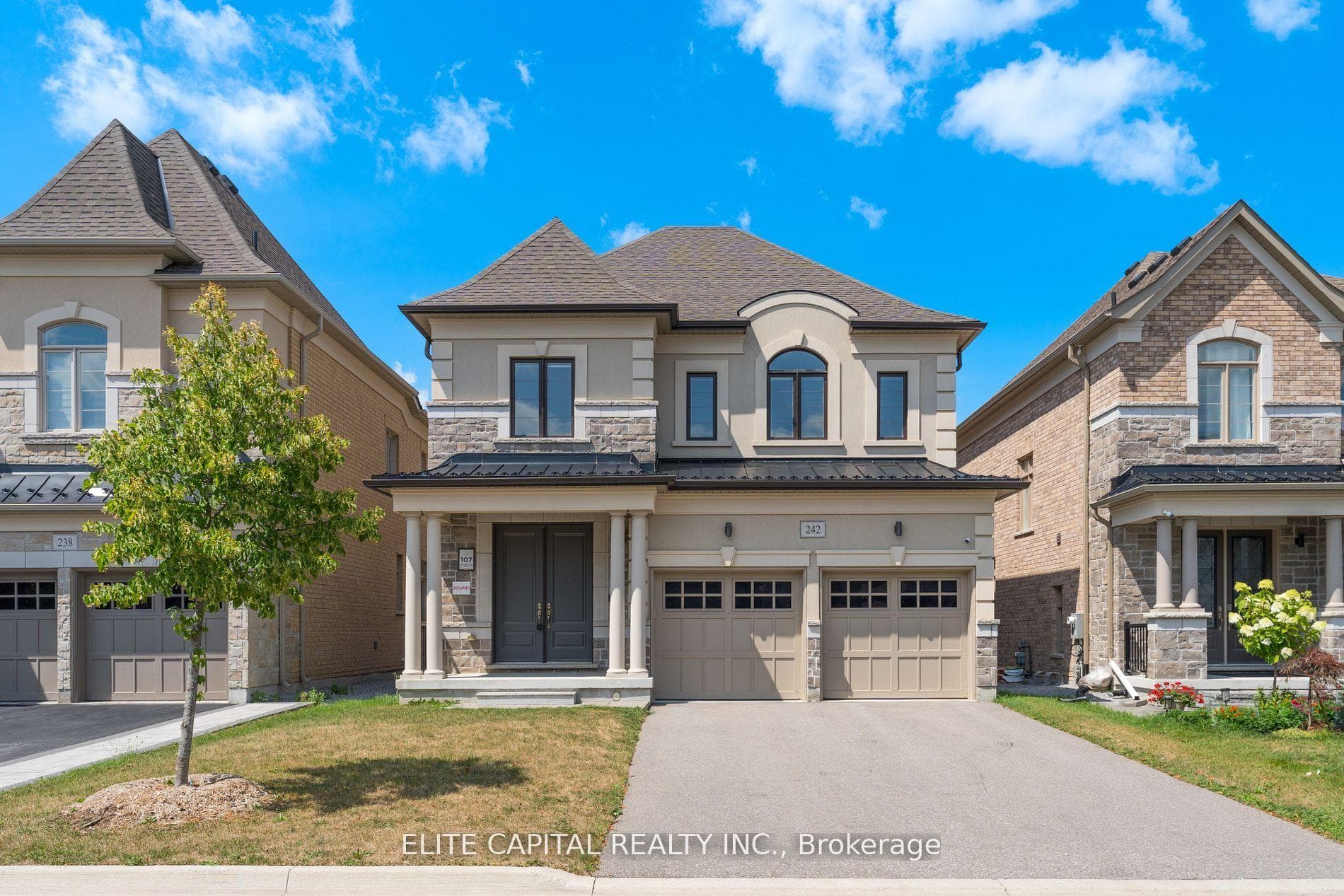 242 Touch Gold Crescent, Aurora