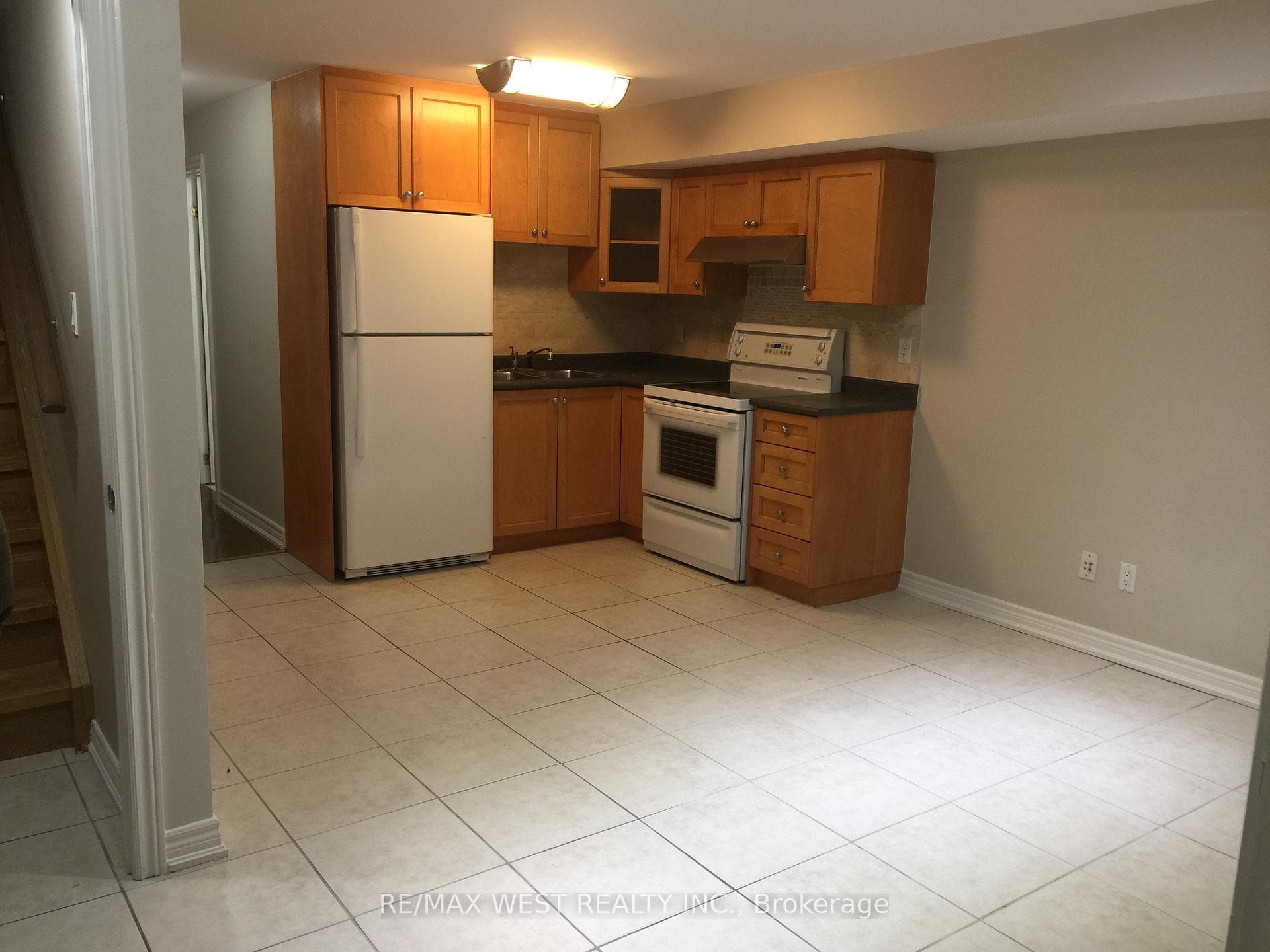 150 Wiltshire Avenue Unit Lower, Keelesdale / Eglinton West, ON M6N 2W1 - Photo 1