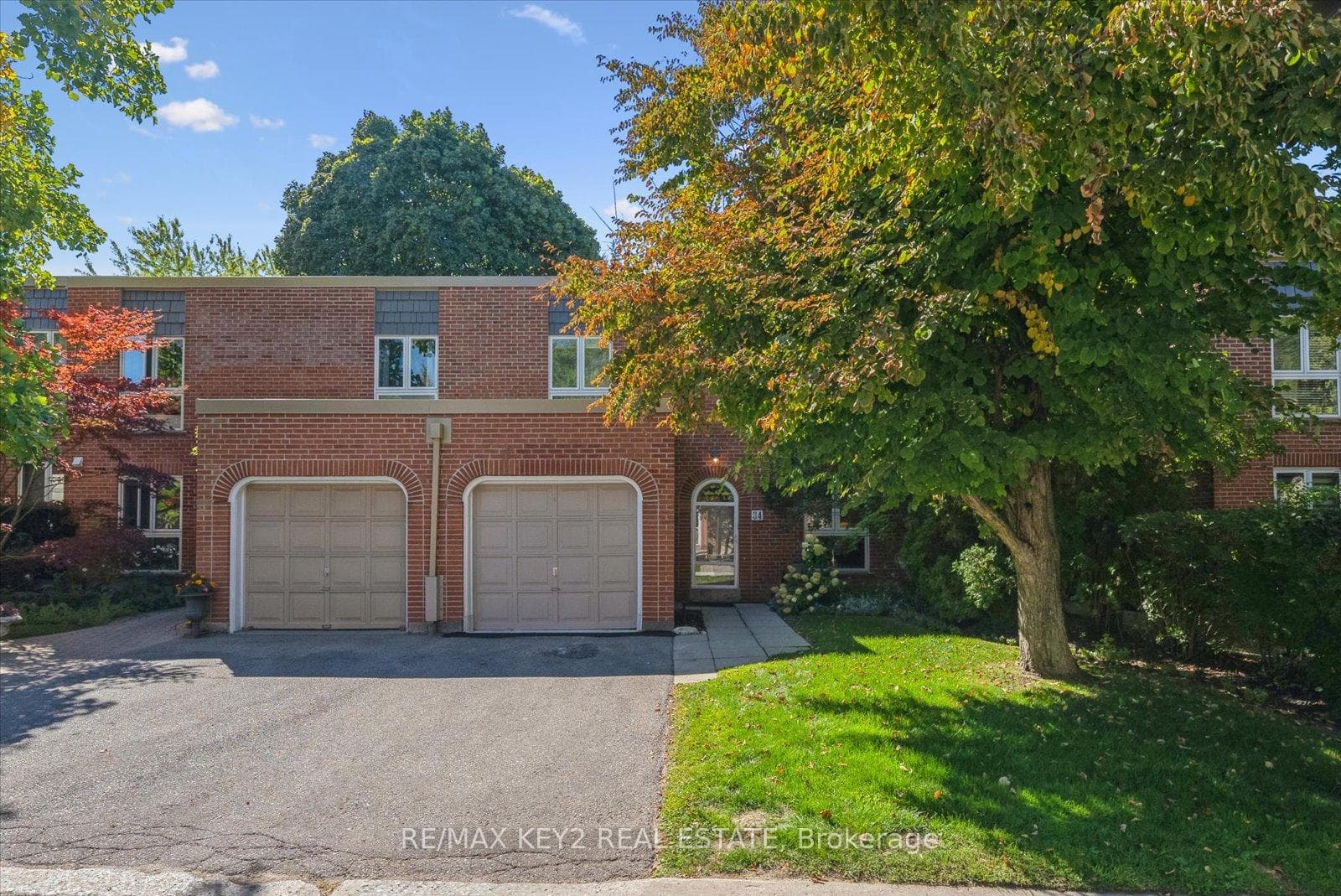 34 Snowshoe Mill Way Unit 201, Bridle Path / York Mills / Hoggs Hollow, ON M2L 1T5 - Photo 1