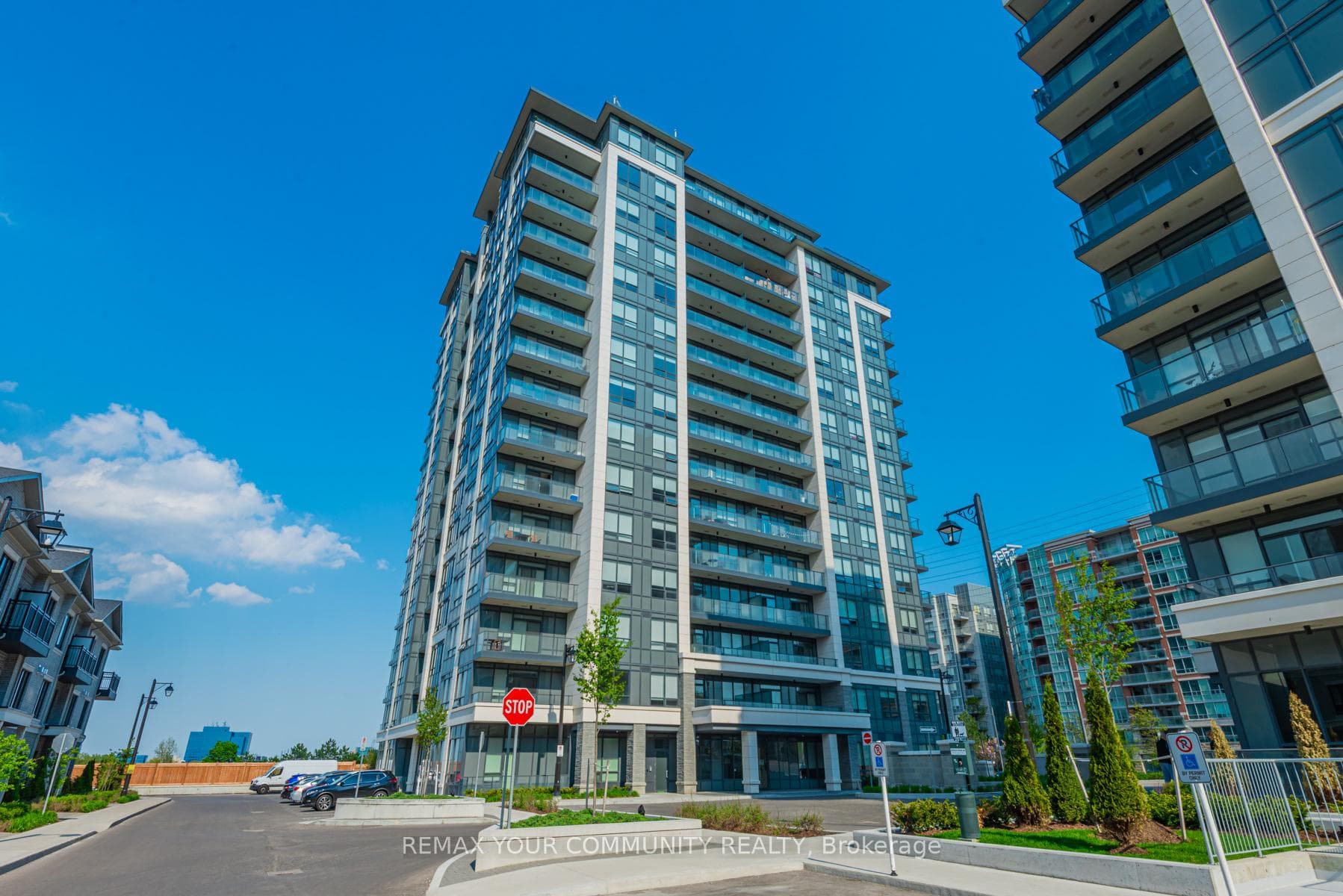 398 Highway 7 E N/A Unit 315, Richmond Hill, ON L4B 0G6 - Photo 1