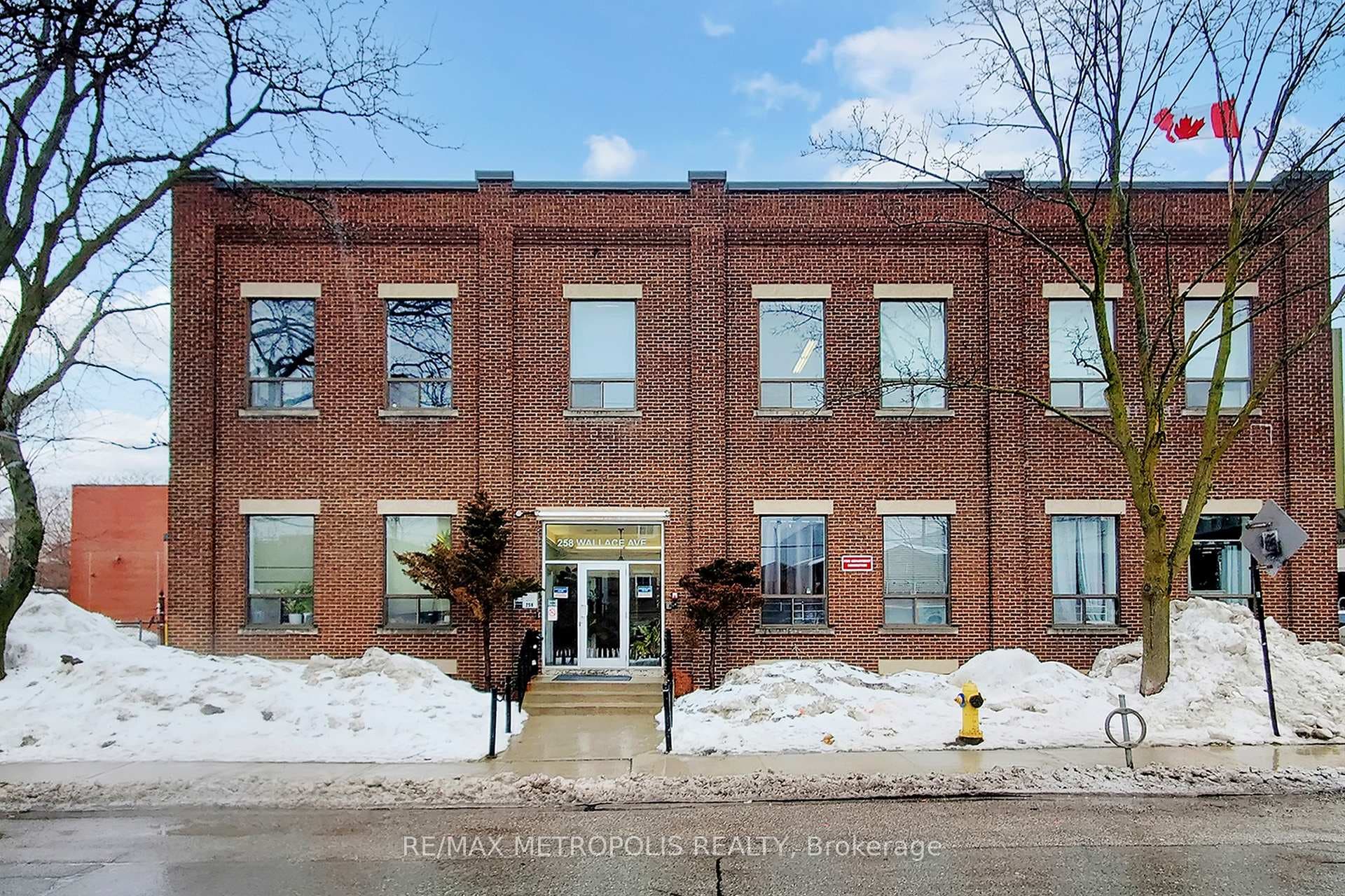 258 Wallace Avenue Unit 209, Bloor West Village / Swansea, ON M6P 3M9 - Photo 1