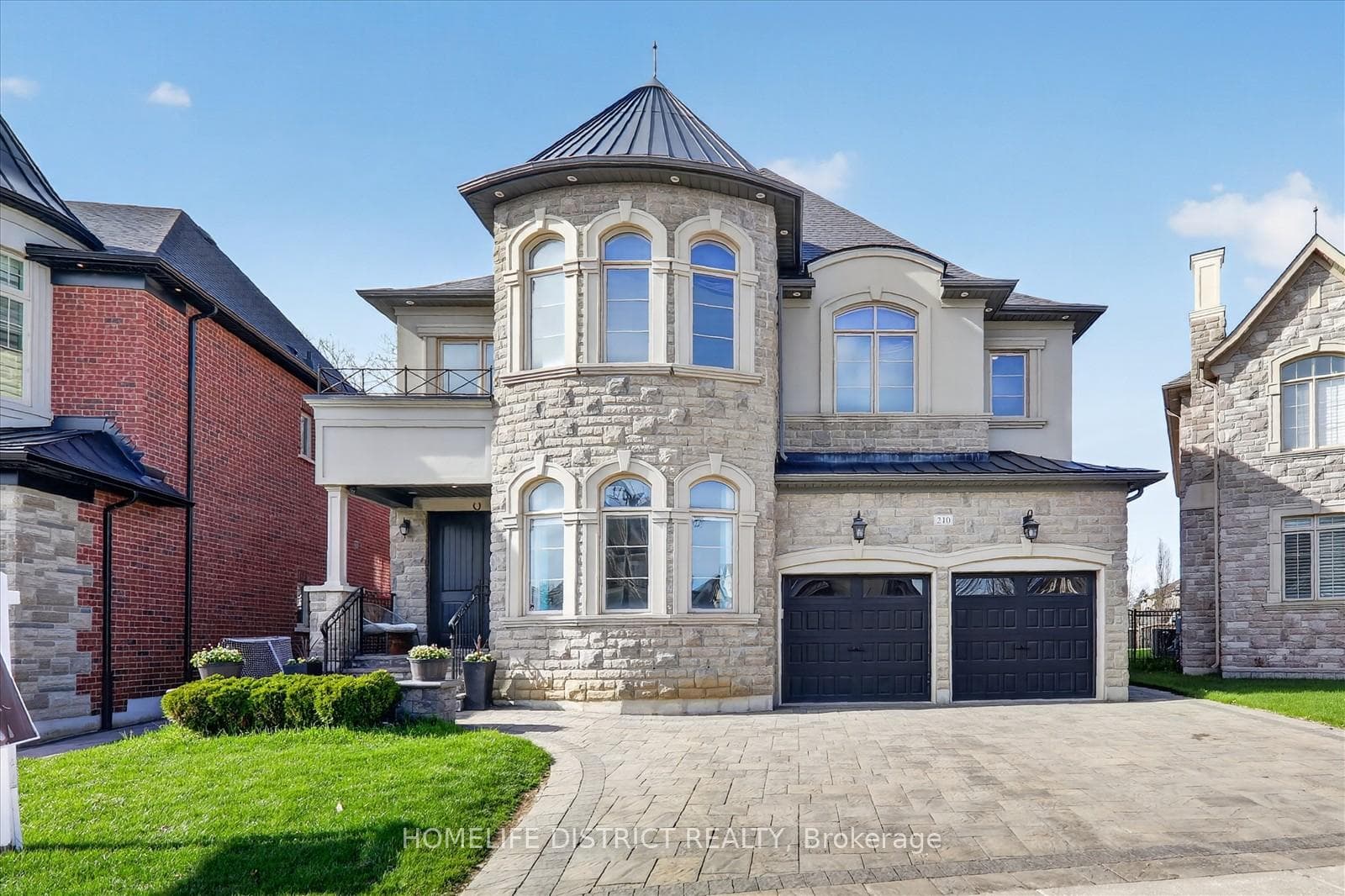 210 Cannes Avenue, Vaughan, ON L4H 3X2 - Photo 1